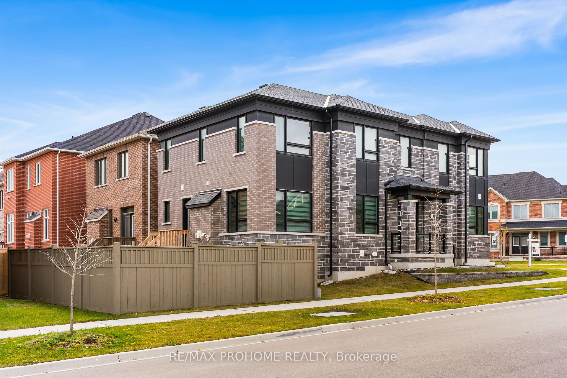 Photo 4 of 1 Frederick Roman Avenue, Markham, Victoria Square — HOMEH