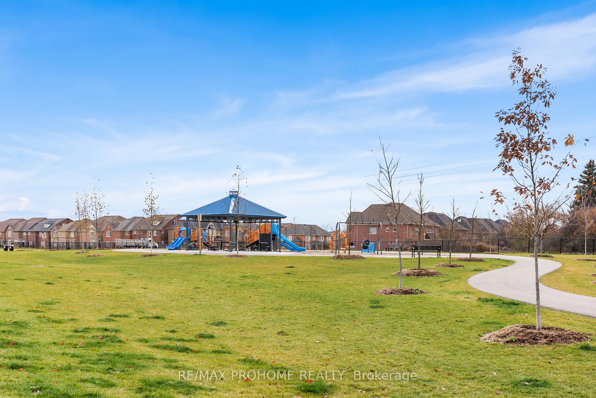 Photo 42 of 1 Frederick Roman Avenue, Markham, Victoria Square — HOMEH