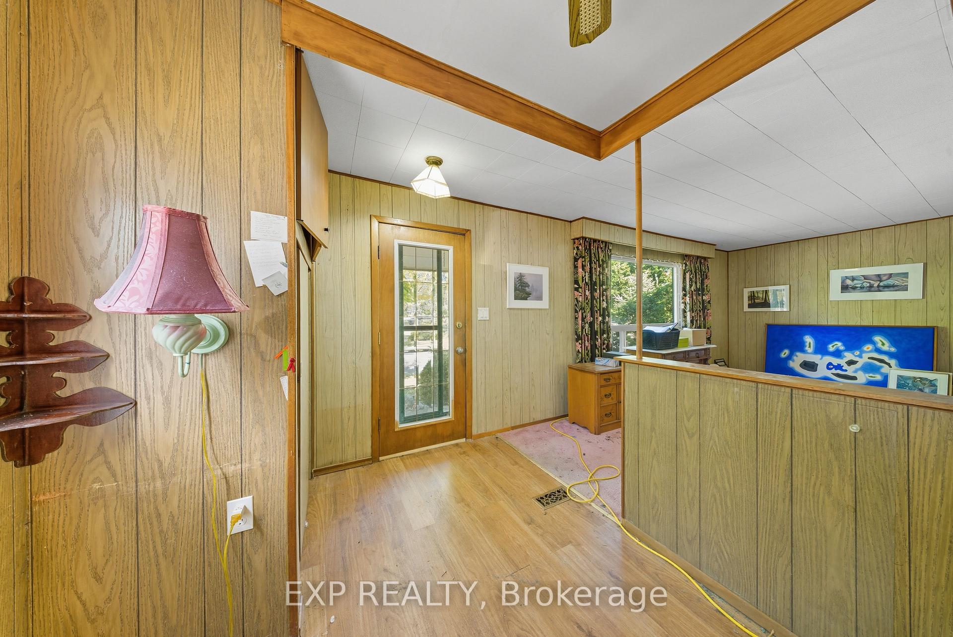 Photo 3 of 35 Glen Road, Kitchener — HOMEH