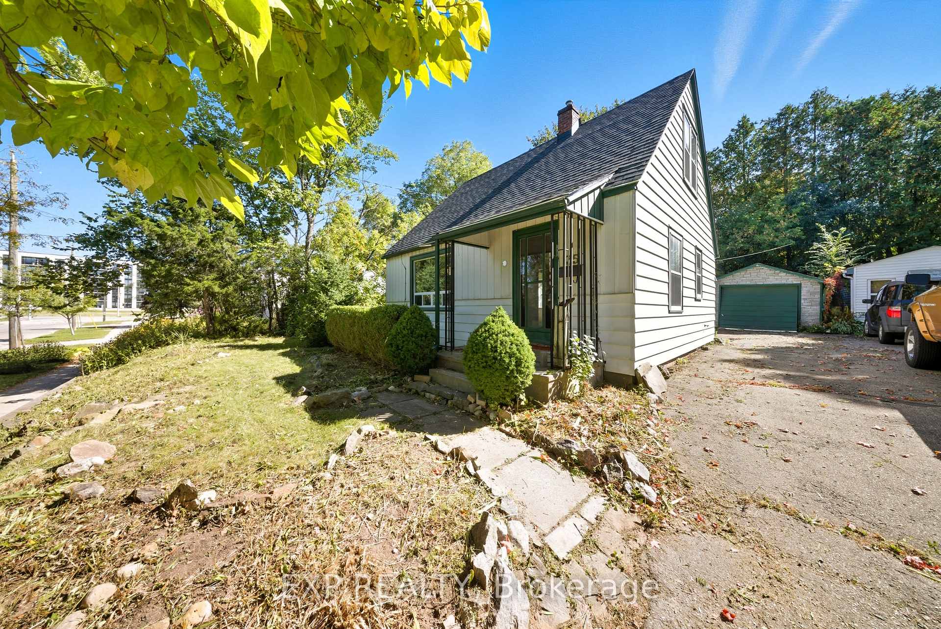 Photo 11 of 35 Glen Road, Kitchener — HOMEH
