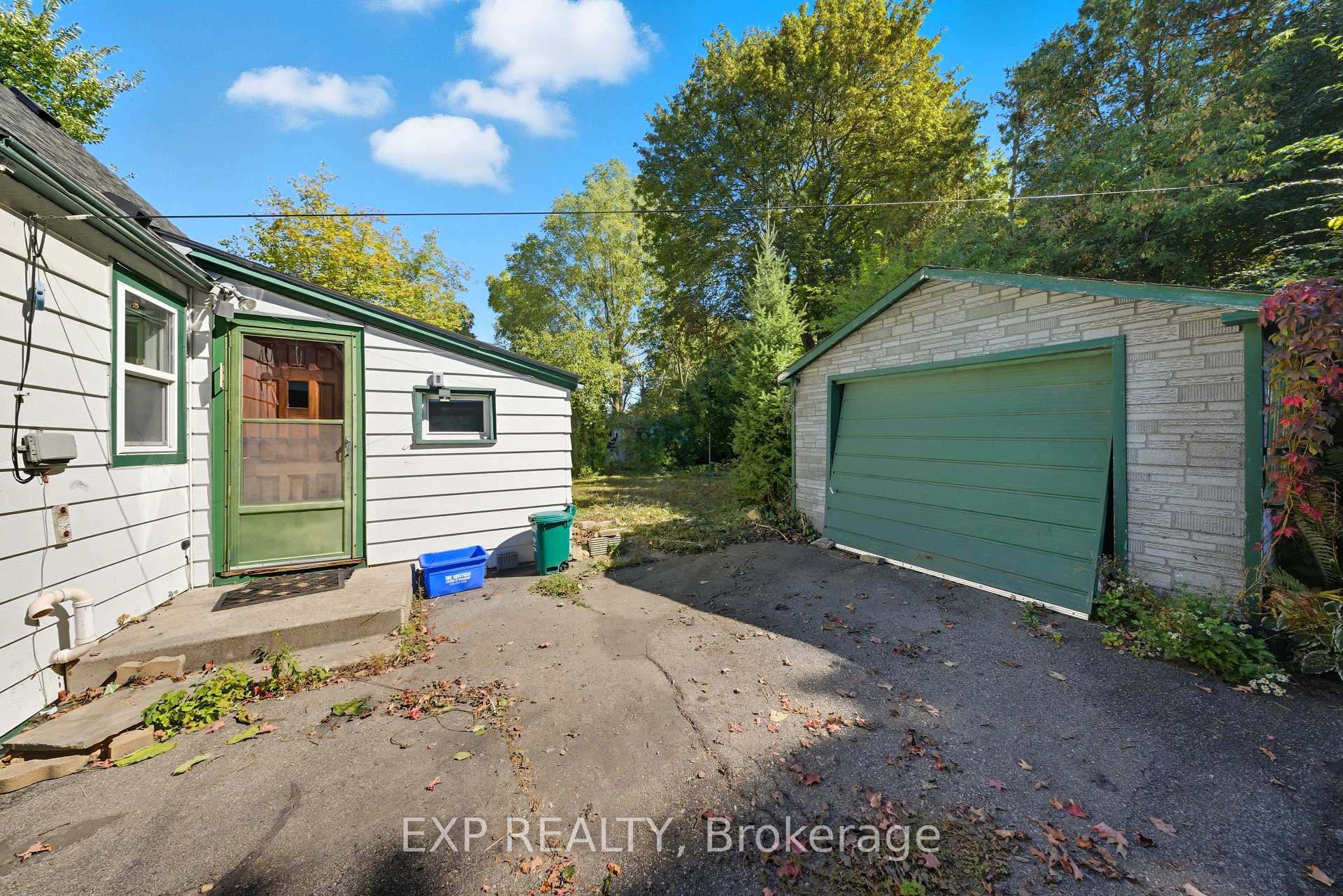 Photo 12 of 35 Glen Road, Kitchener — HOMEH