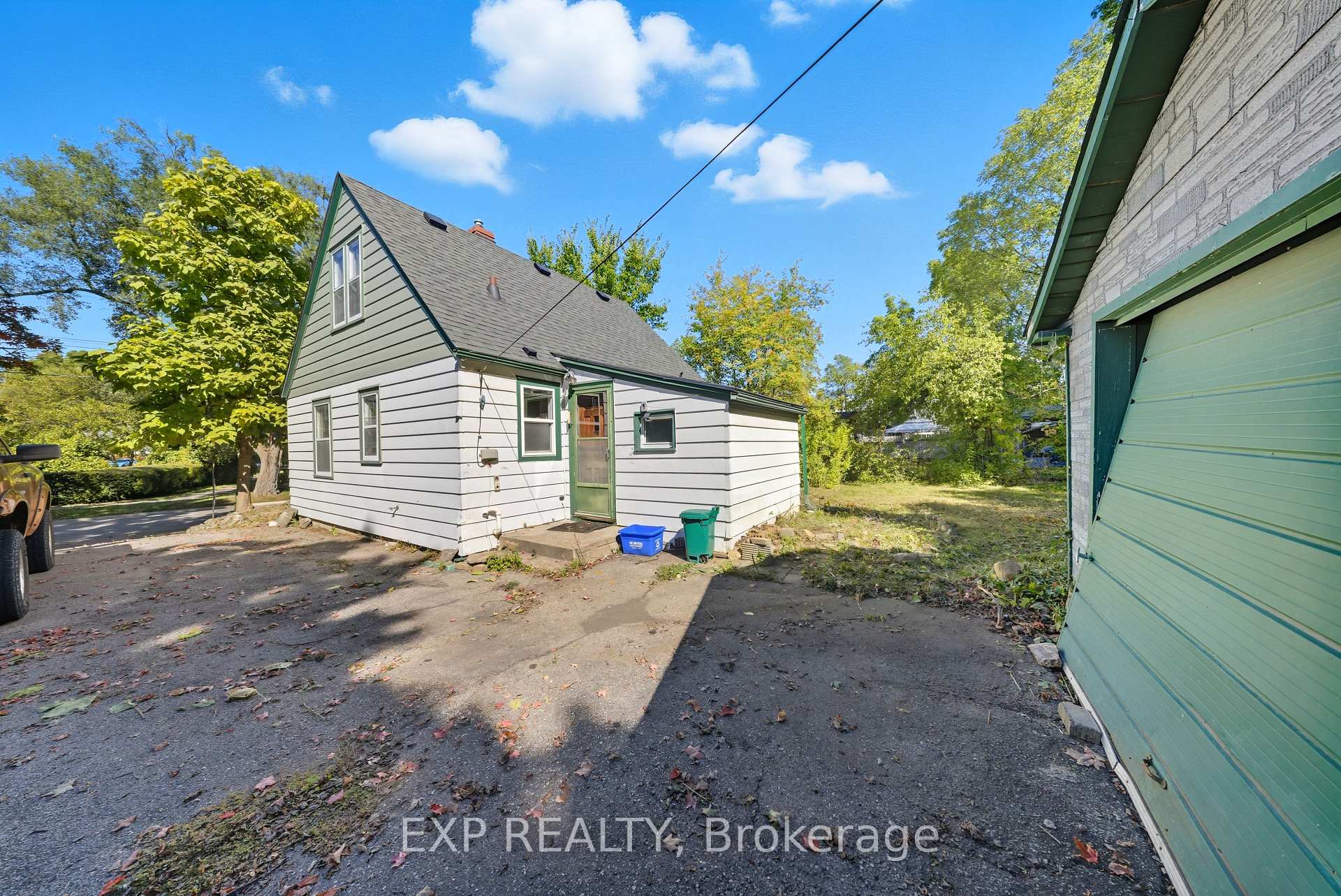 Photo 13 of 35 Glen Road, Kitchener — HOMEH