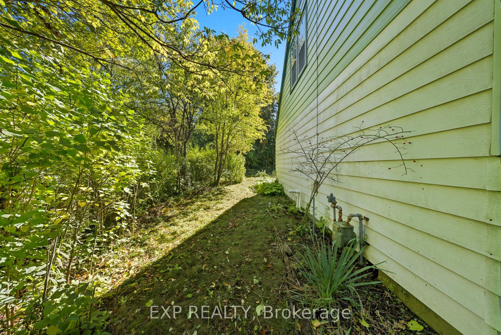 Photo 16 of 35 Glen Road, Kitchener — HOMEH
