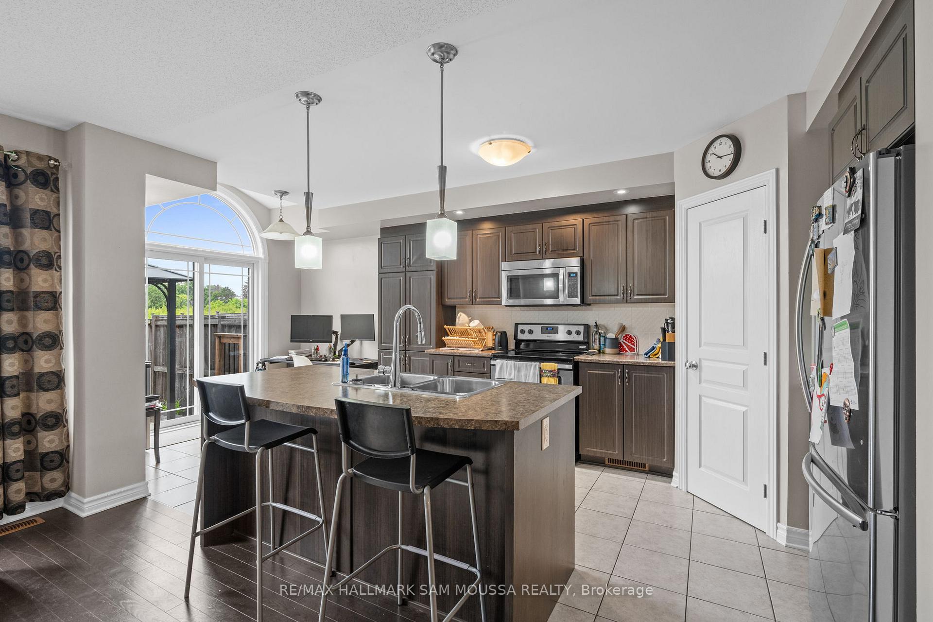Photo 6 of 442 Barrick Hill Road, Ottawa, Kanata - Emerald Meadows/Trailwest — HOMEH