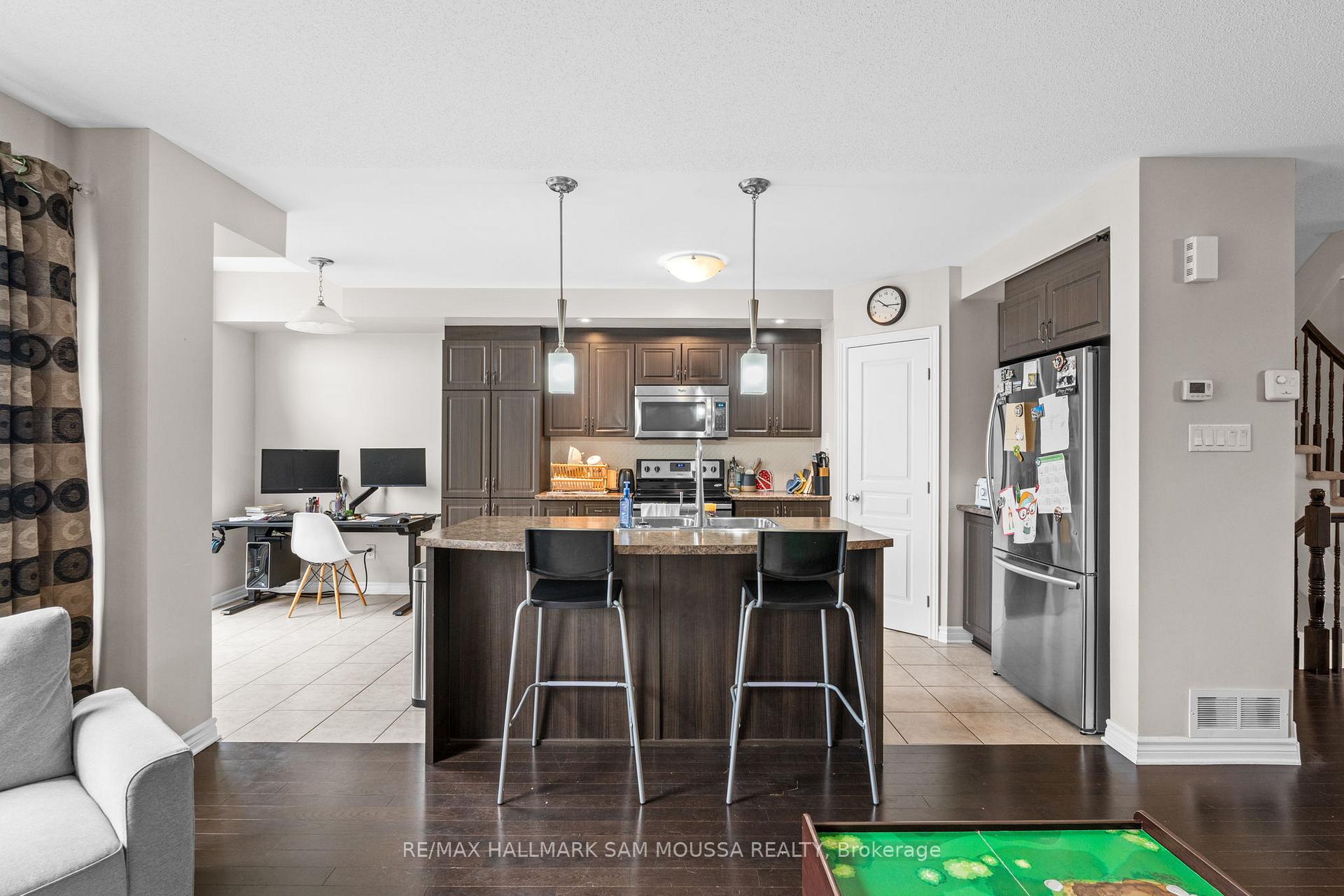 Photo 8 of 442 Barrick Hill Road, Ottawa, Kanata - Emerald Meadows/Trailwest — HOMEH