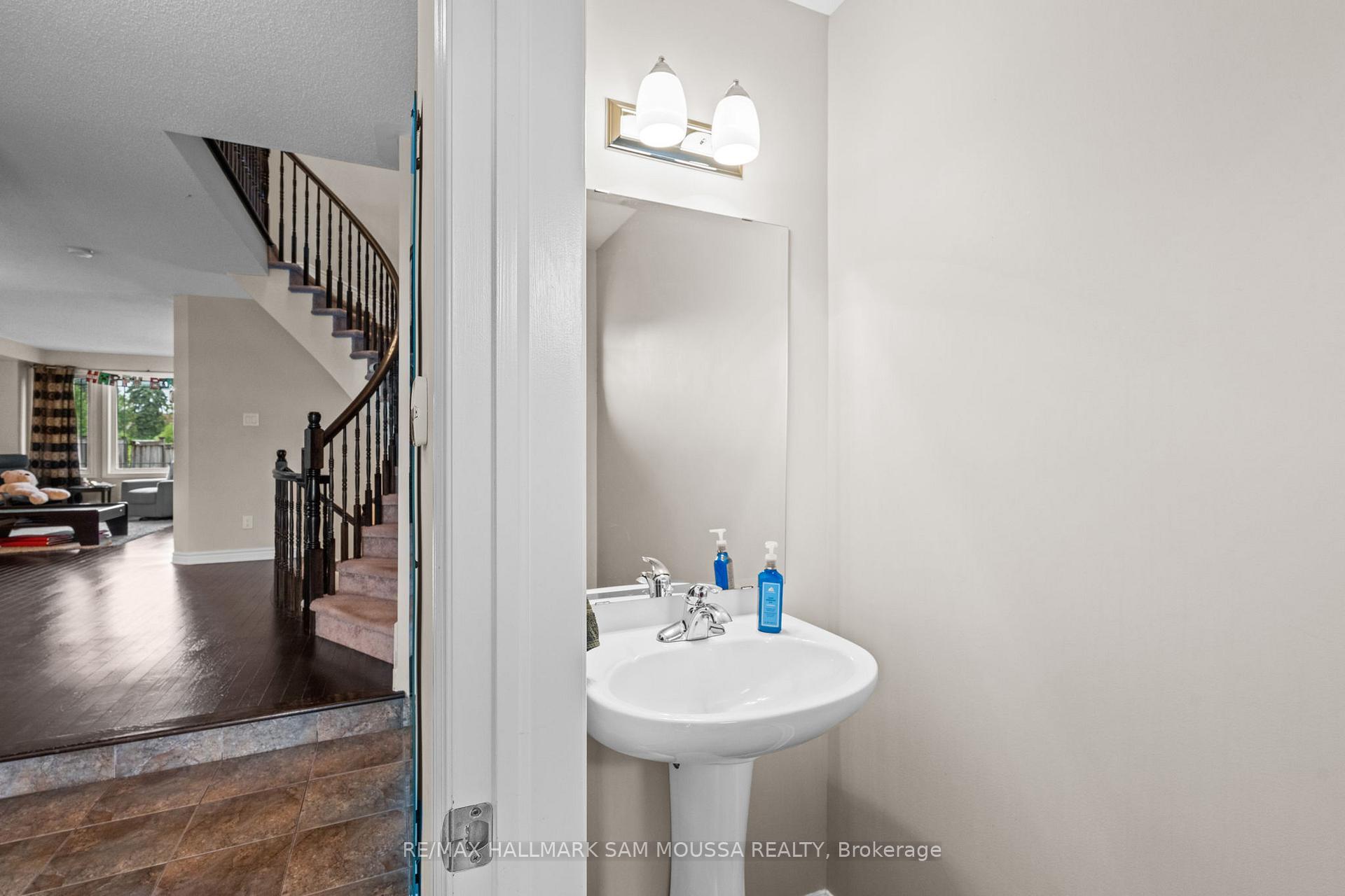 Photo 16 of 442 Barrick Hill Road, Ottawa, Kanata - Emerald Meadows/Trailwest — HOMEH