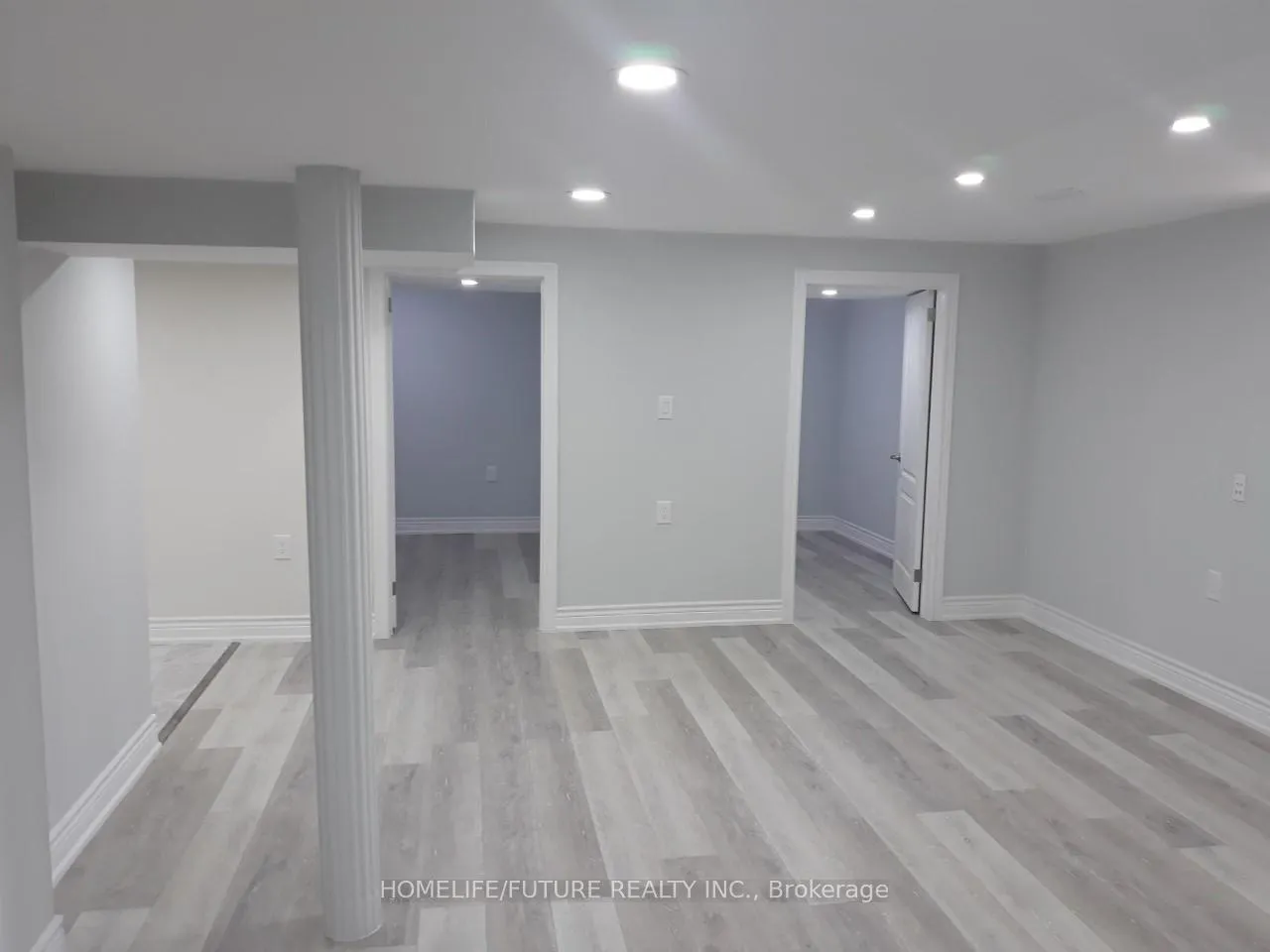 Photo 4 of 21 Eastvale Drive, Markham, Cedarwood — HOMEH