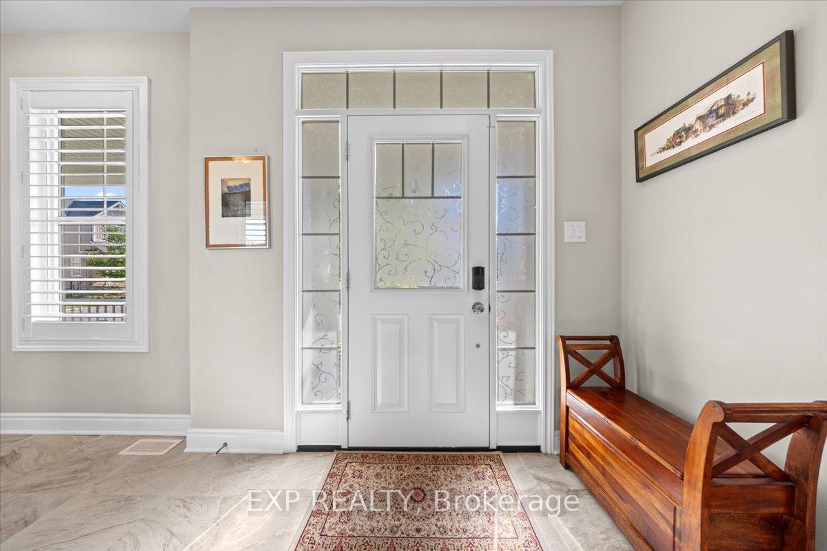 Photo 5 of 33 Solaris Drive, Ottawa, Kanata - Emerald Meadows/Trailwest — HOMEH