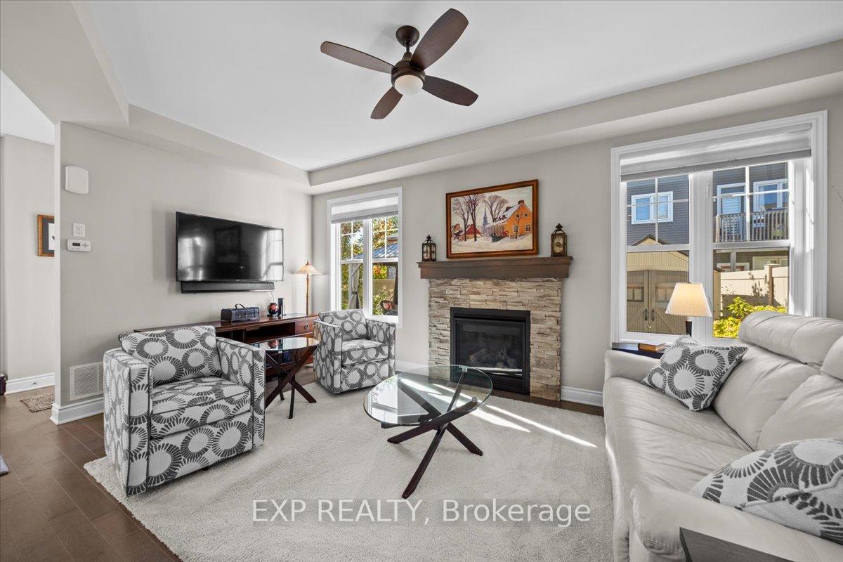 Photo 9 of 33 Solaris Drive, Ottawa, Kanata - Emerald Meadows/Trailwest — HOMEH