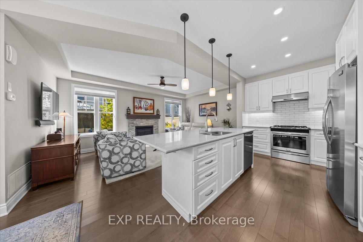 Photo 13 of 33 Solaris Drive, Ottawa, Kanata - Emerald Meadows/Trailwest — HOMEH
