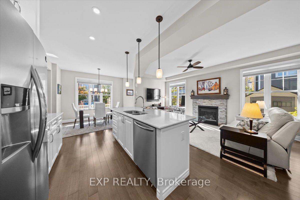 Photo 16 of 33 Solaris Drive, Ottawa, Kanata - Emerald Meadows/Trailwest — HOMEH