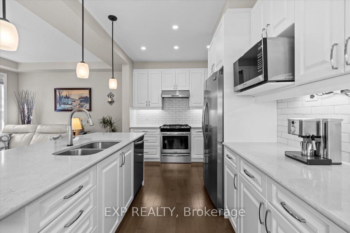 Photo 17 of 33 Solaris Drive, Ottawa, Kanata - Emerald Meadows/Trailwest — HOMEH