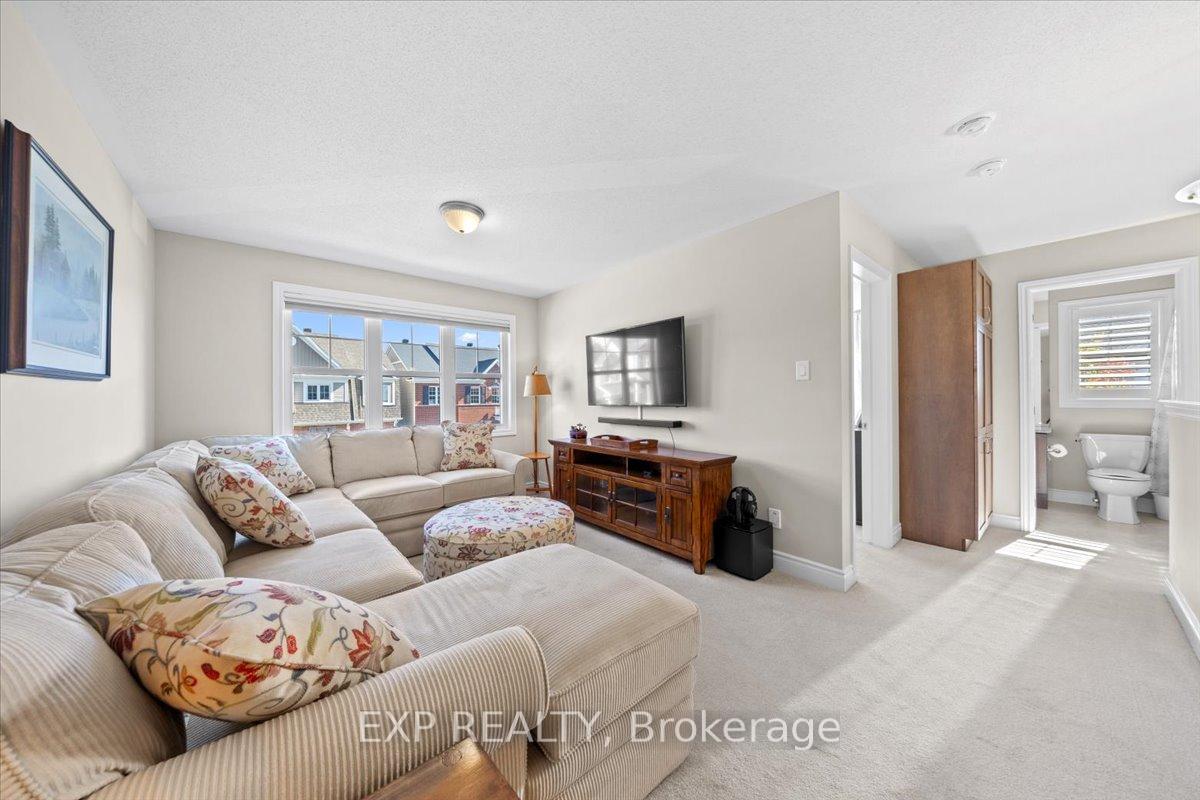 Photo 20 of 33 Solaris Drive, Ottawa, Kanata - Emerald Meadows/Trailwest — HOMEH