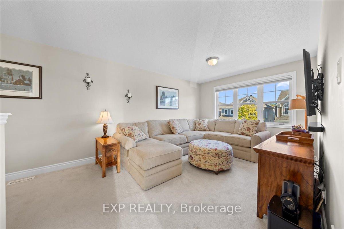 Photo 21 of 33 Solaris Drive, Ottawa, Kanata - Emerald Meadows/Trailwest — HOMEH