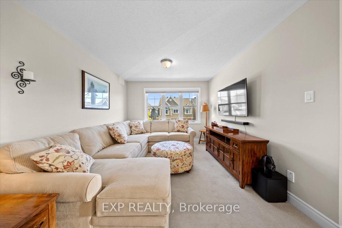 Photo 22 of 33 Solaris Drive, Ottawa, Kanata - Emerald Meadows/Trailwest — HOMEH