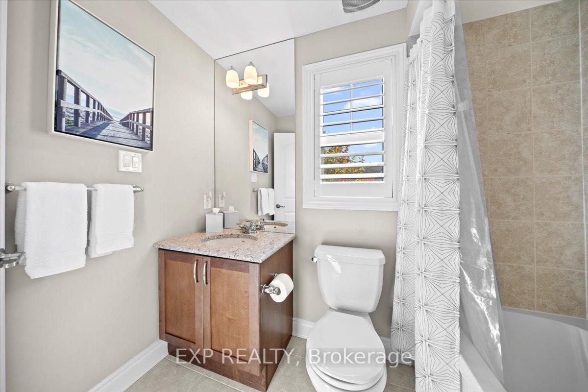 Photo 30 of 33 Solaris Drive, Ottawa, Kanata - Emerald Meadows/Trailwest — HOMEH