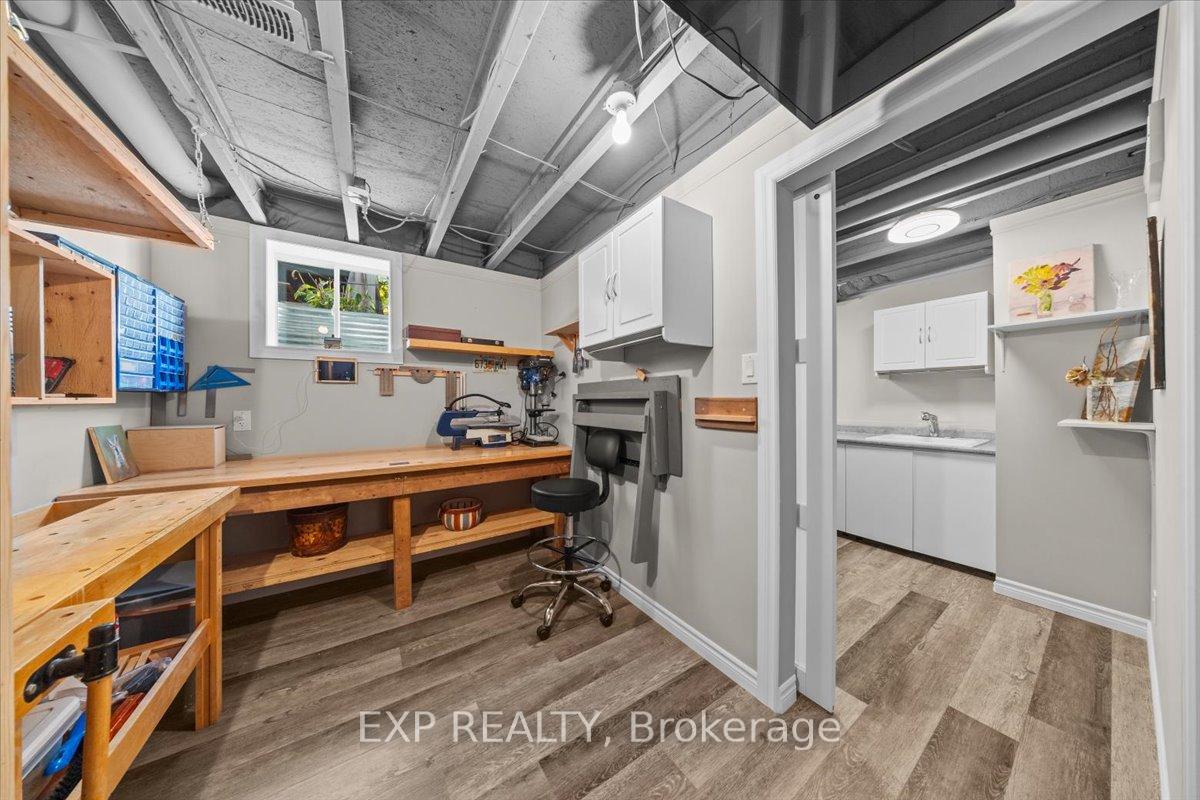 Photo 36 of 33 Solaris Drive, Ottawa, Kanata - Emerald Meadows/Trailwest — HOMEH