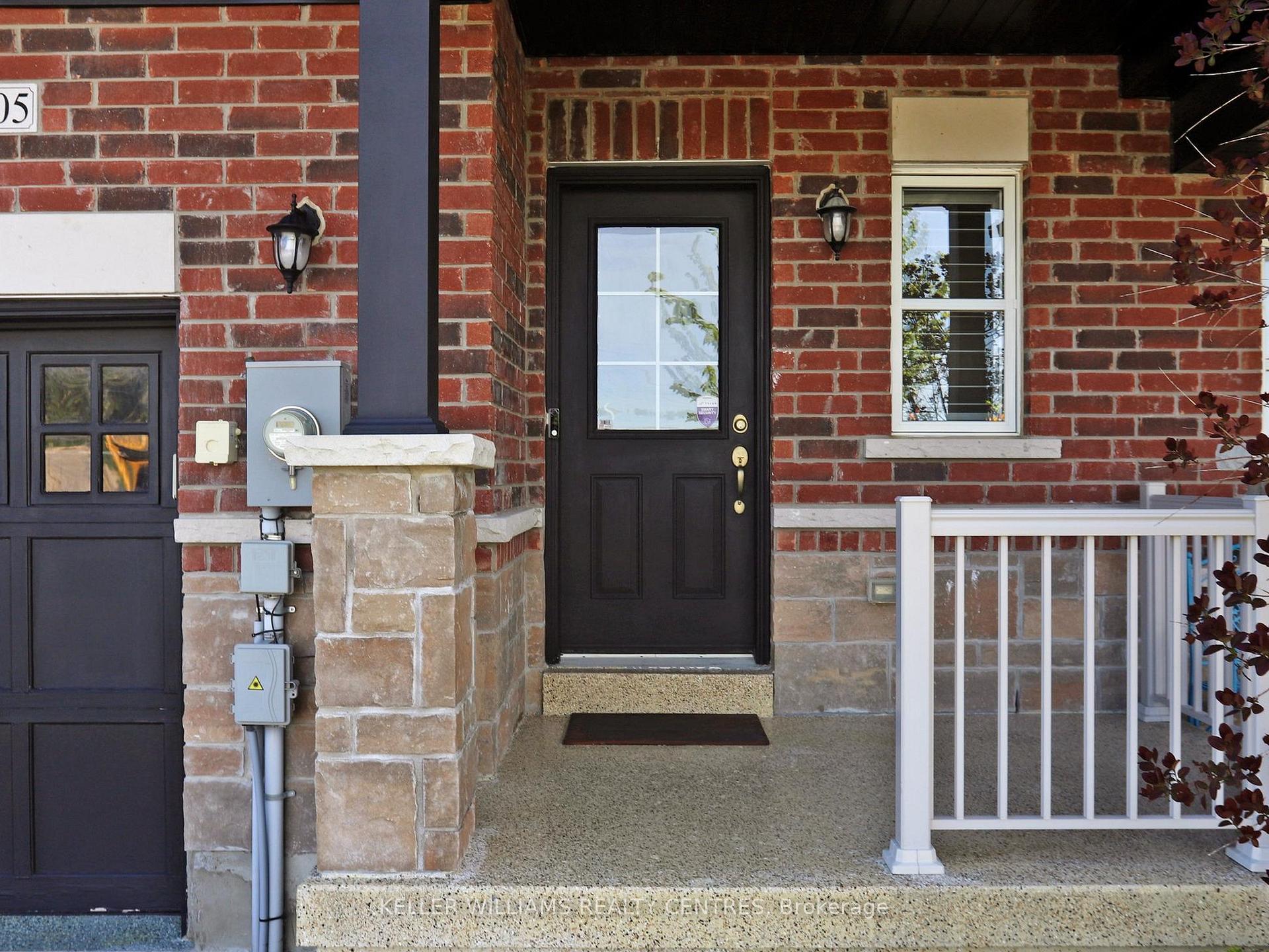 Photo 3 of 1105 Stantin Street, Innisfil, Lefroy — HOMEH