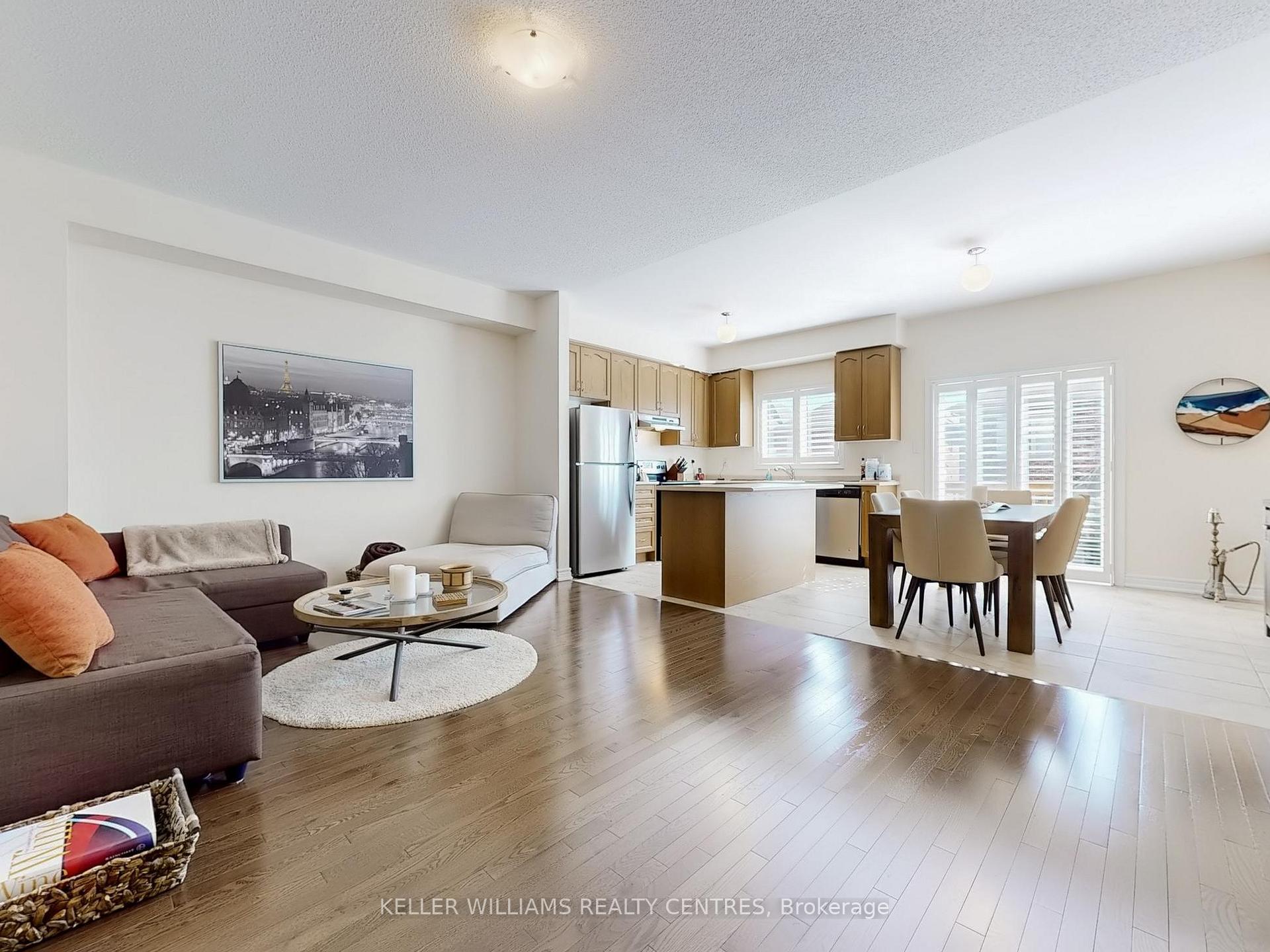 Photo 7 of 1105 Stantin Street, Innisfil, Lefroy — HOMEH