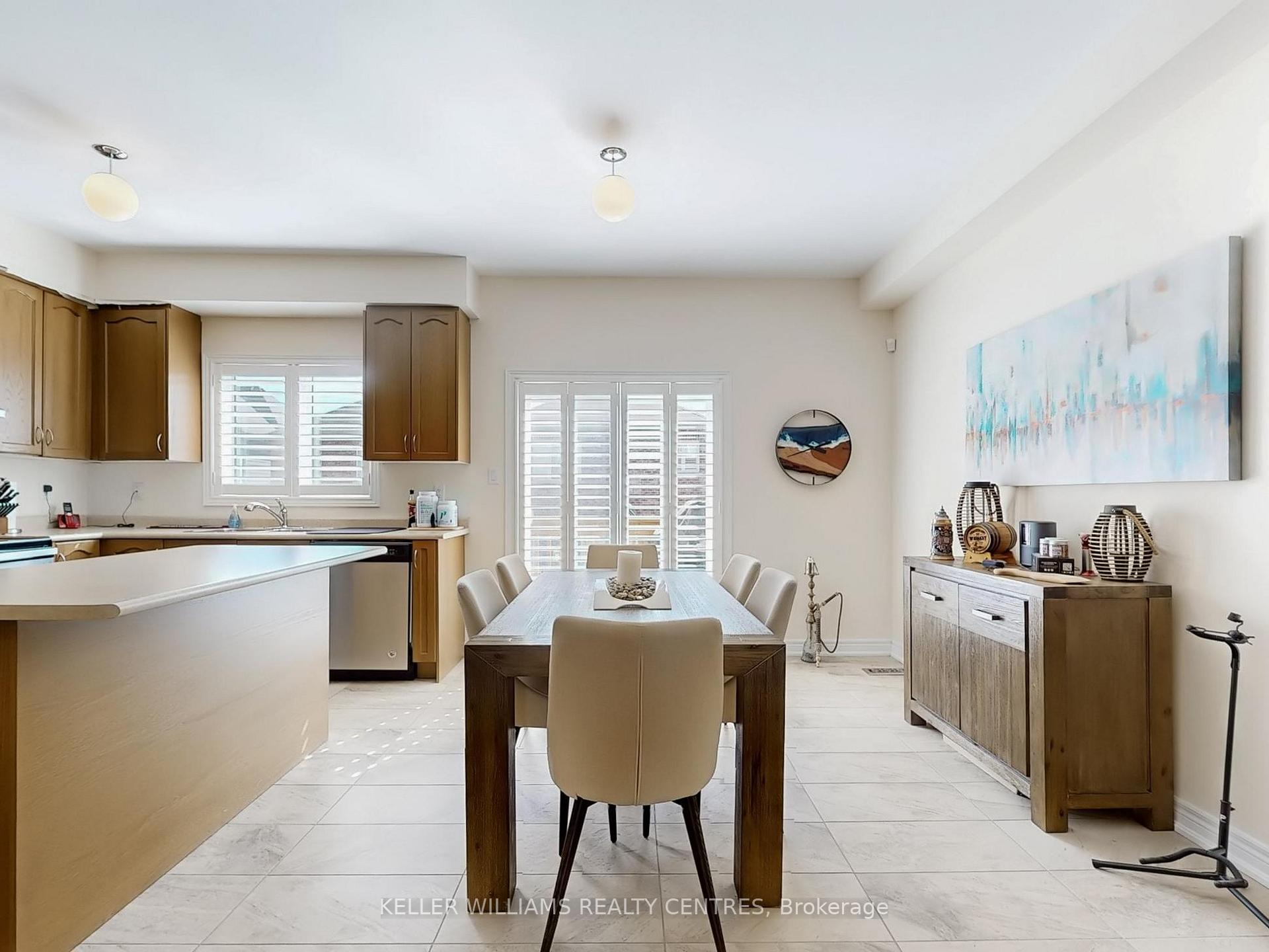 Photo 14 of 1105 Stantin Street, Innisfil, Lefroy — HOMEH