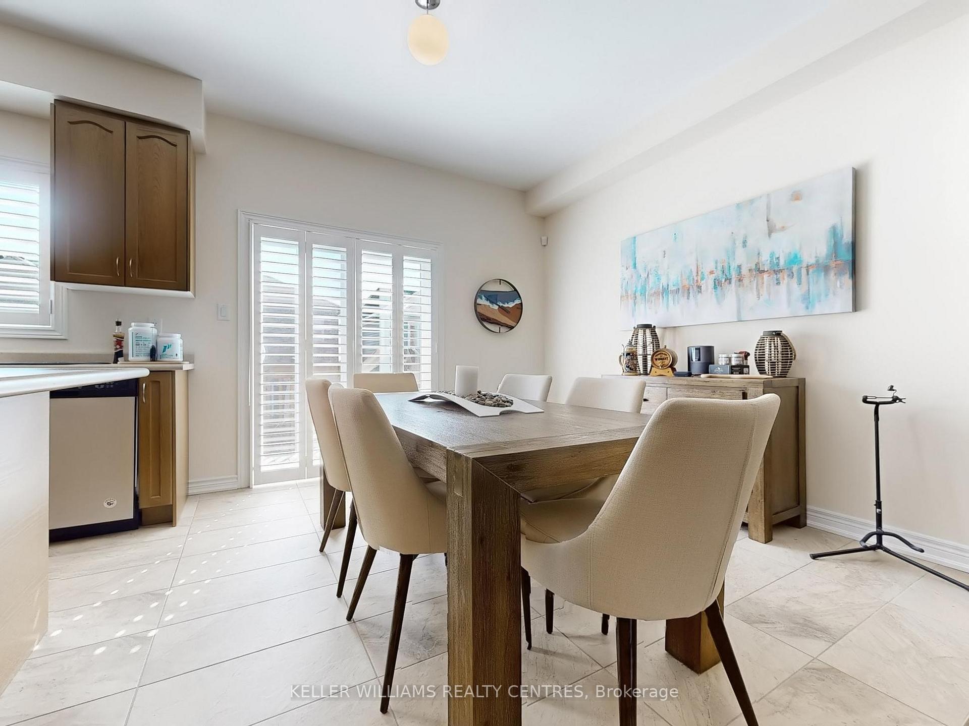 Photo 16 of 1105 Stantin Street, Innisfil, Lefroy — HOMEH