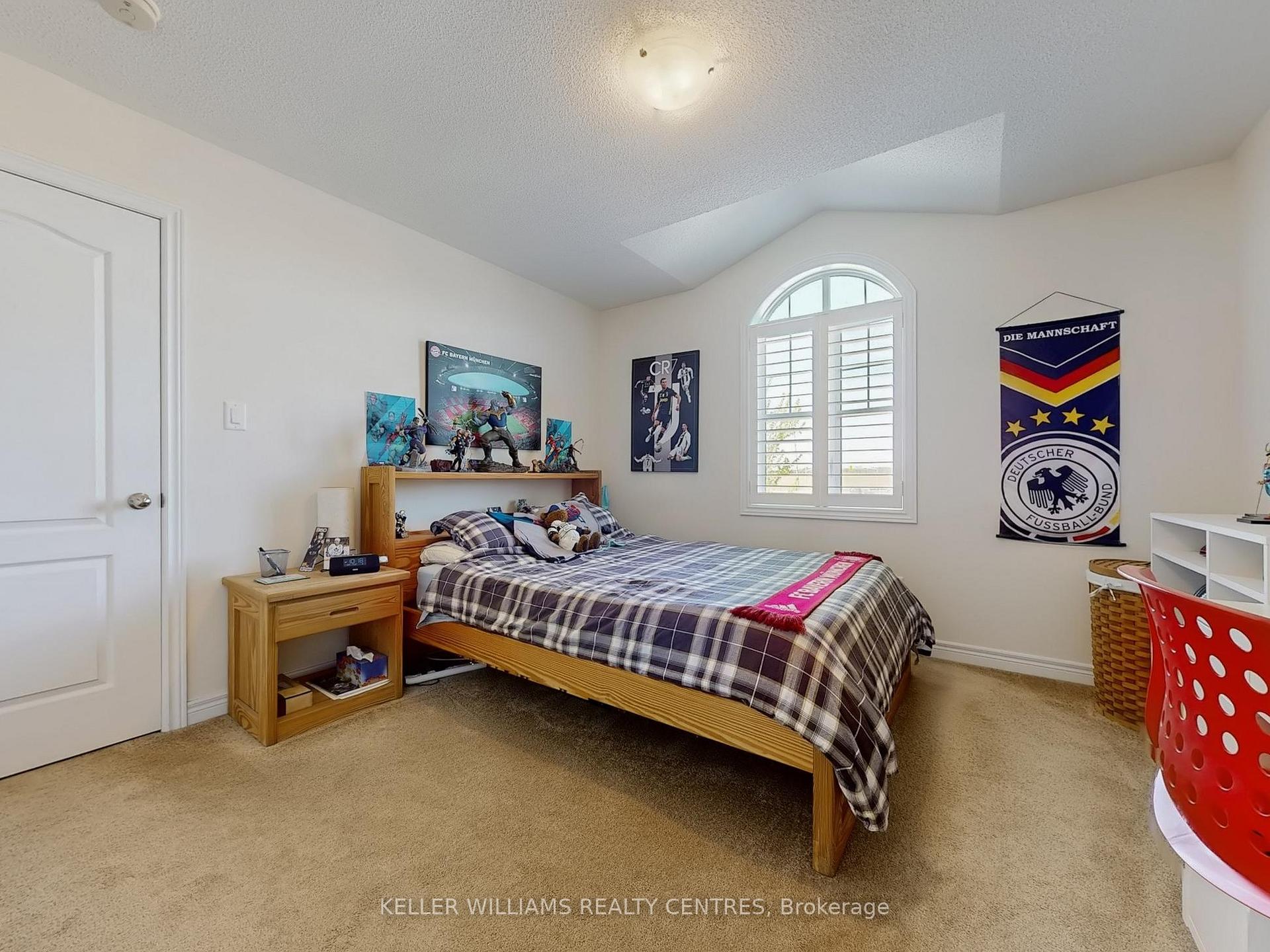 Photo 30 of 1105 Stantin Street, Innisfil, Lefroy — HOMEH