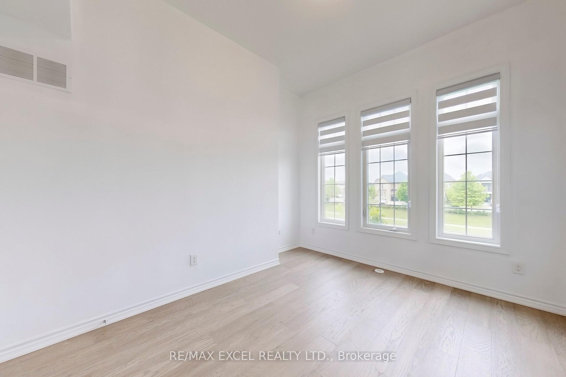 Photo 12 of 283 Dundas Way, Markham, Greensborough — HOMEH