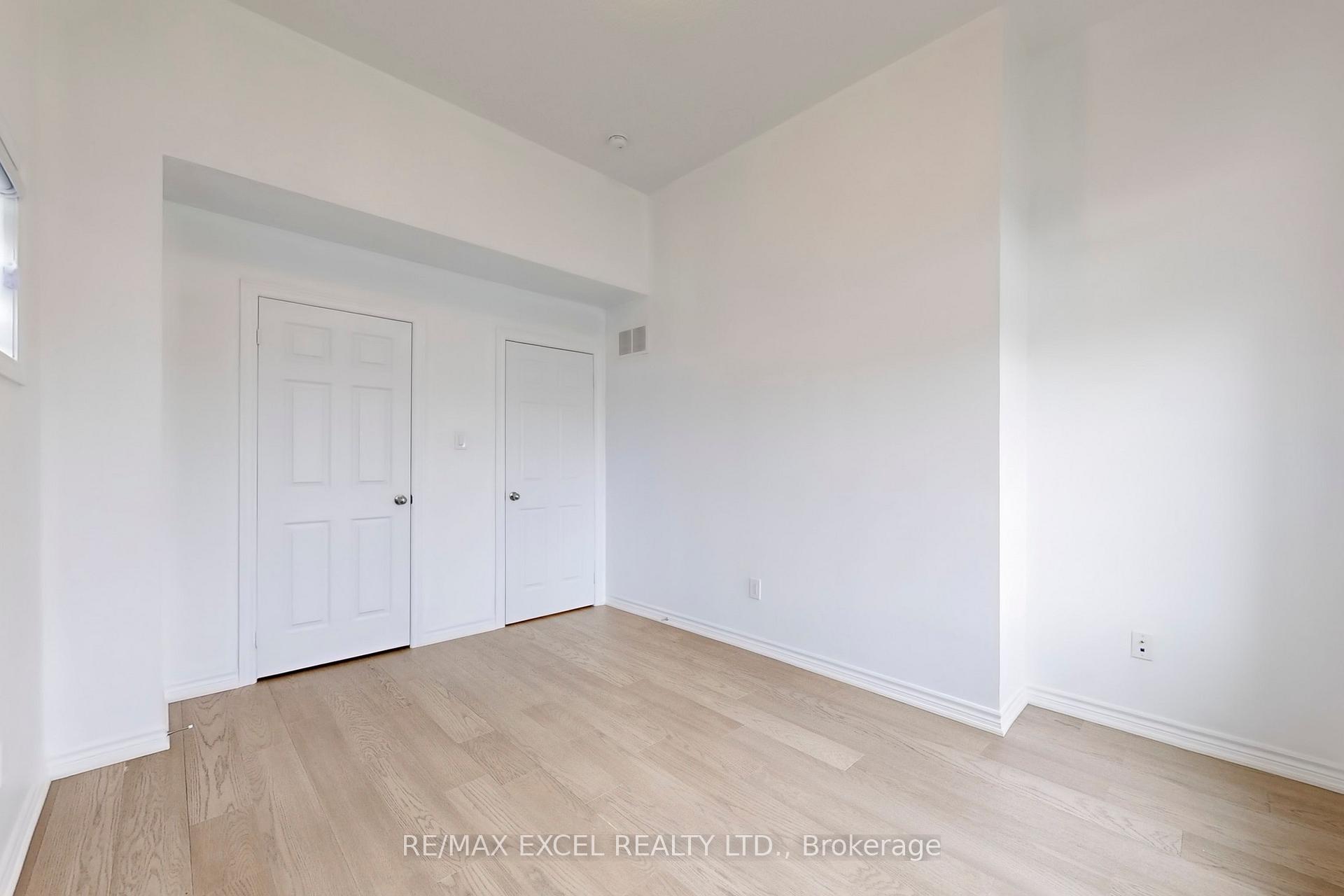 Photo 14 of 283 Dundas Way, Markham, Greensborough — HOMEH
