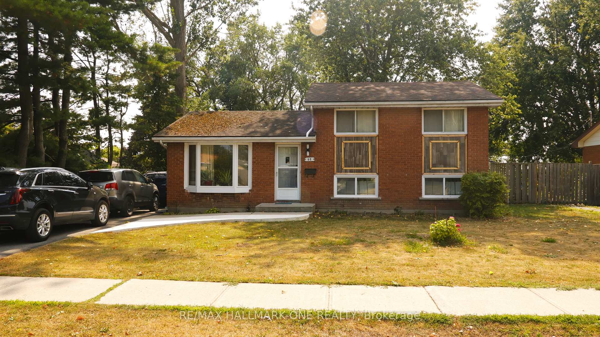 Photo 1 of 68 Sherwood Avenue, Loyalist, Amherstview — HOMEH