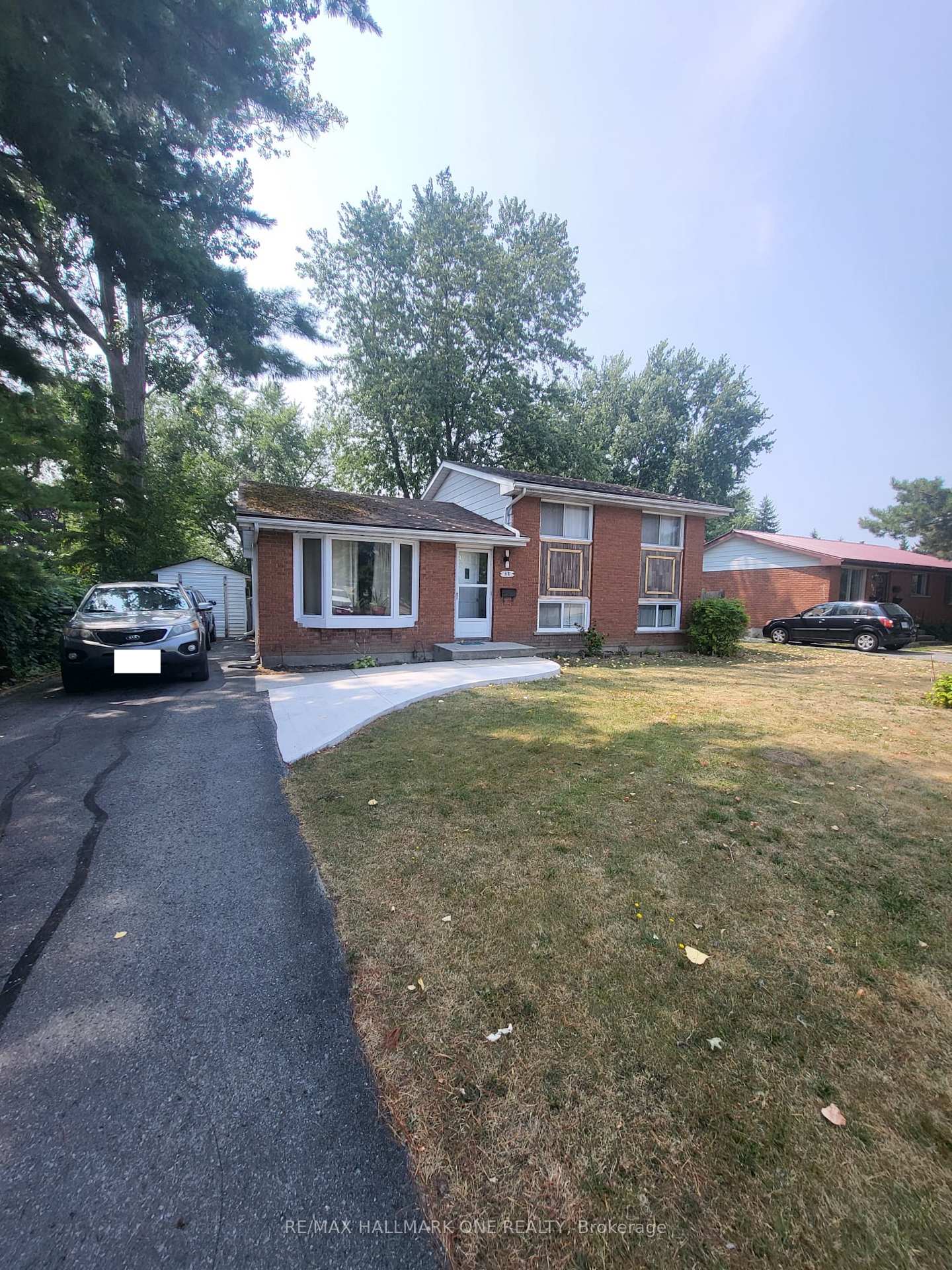 Photo 2 of 68 Sherwood Avenue, Loyalist, Amherstview — HOMEH
