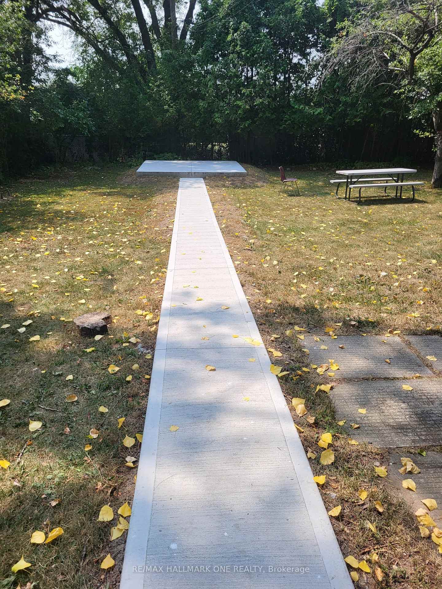 Photo 8 of 68 Sherwood Avenue, Loyalist, Amherstview — HOMEH