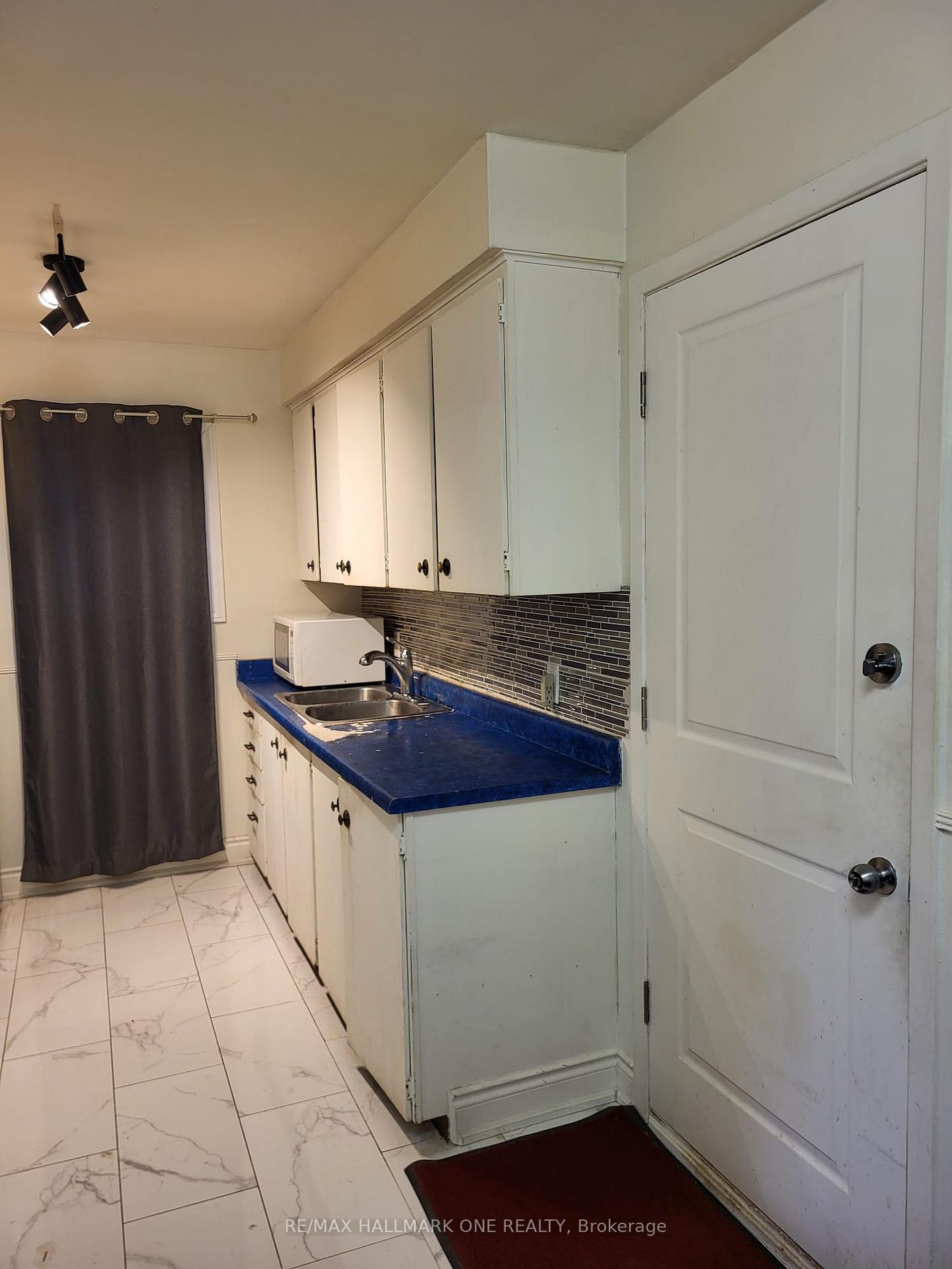 Photo 27 of 68 Sherwood Avenue, Loyalist, Amherstview — HOMEH