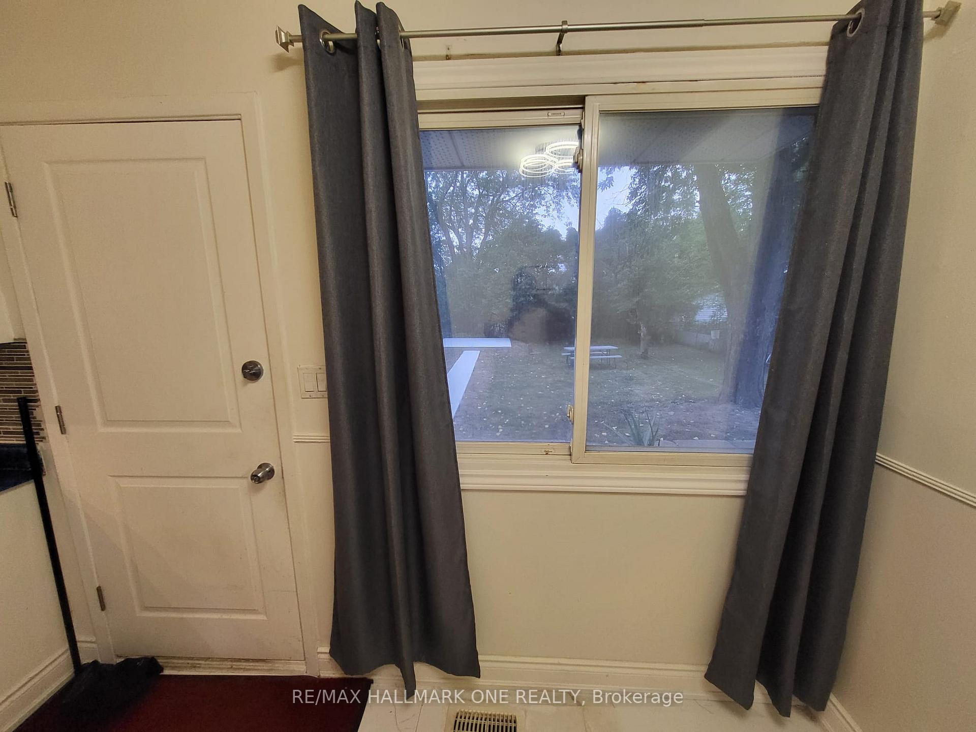 Photo 29 of 68 Sherwood Avenue, Loyalist, Amherstview — HOMEH