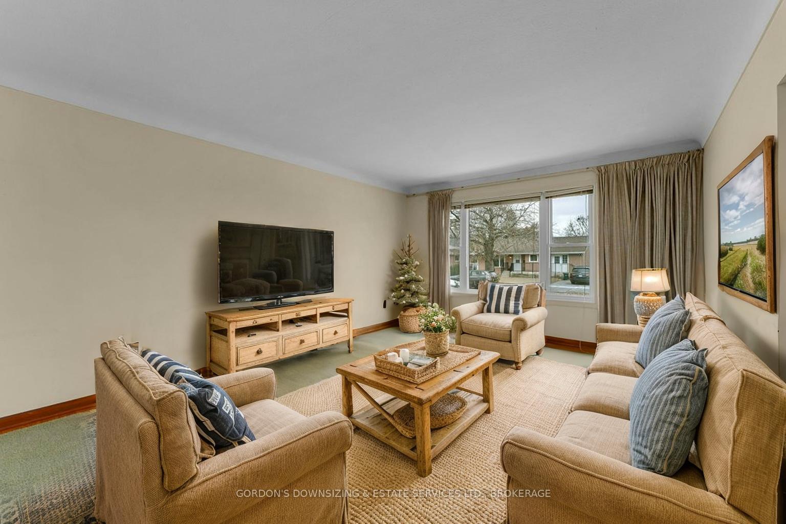 Photo 3 of 14 Mulcaster Street, Kingston, Central City West — HOMEH