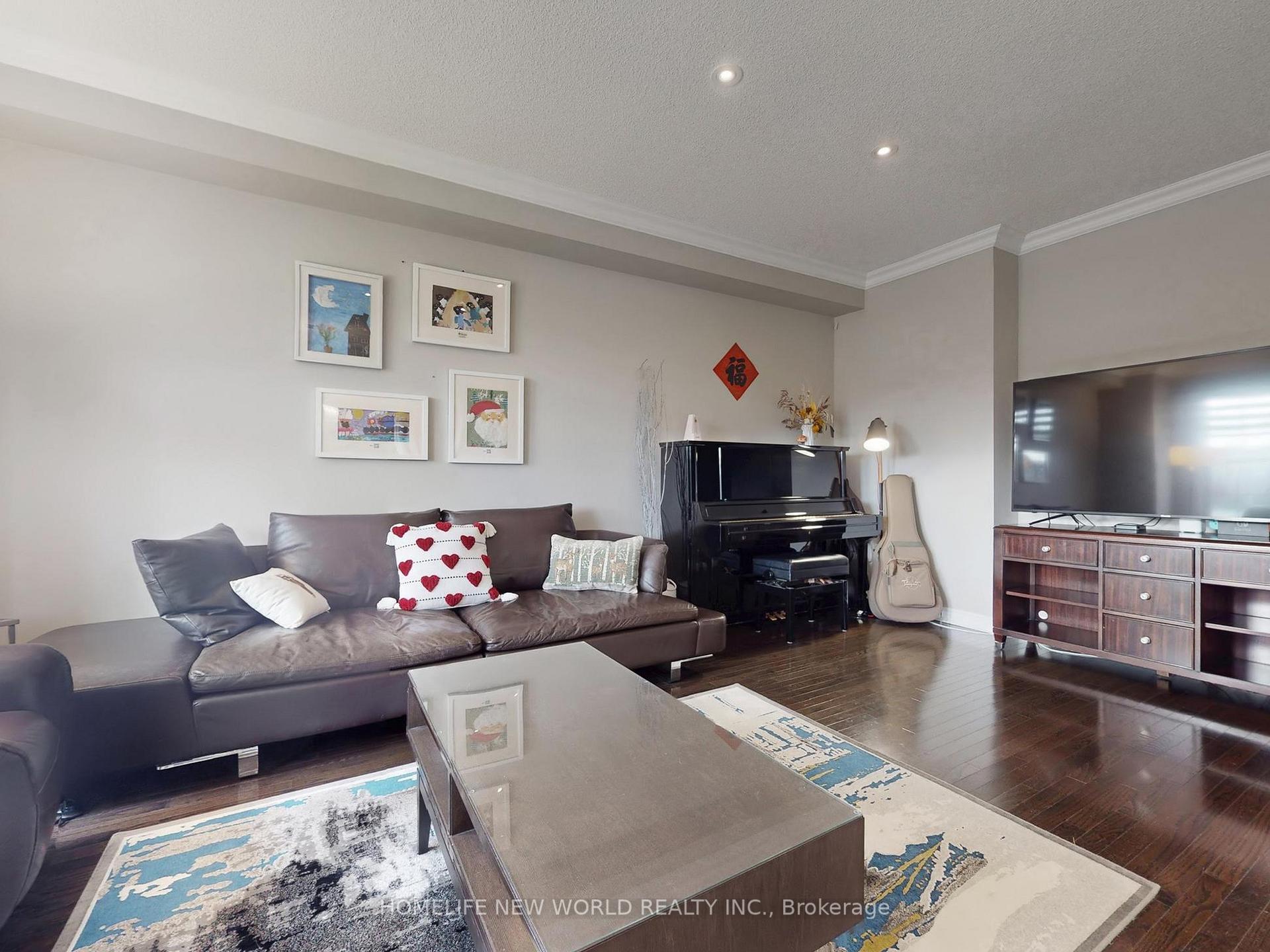 Photo 5 of 118 Betty Roman Boulevard, Markham, Cathedraltown — HOMEH