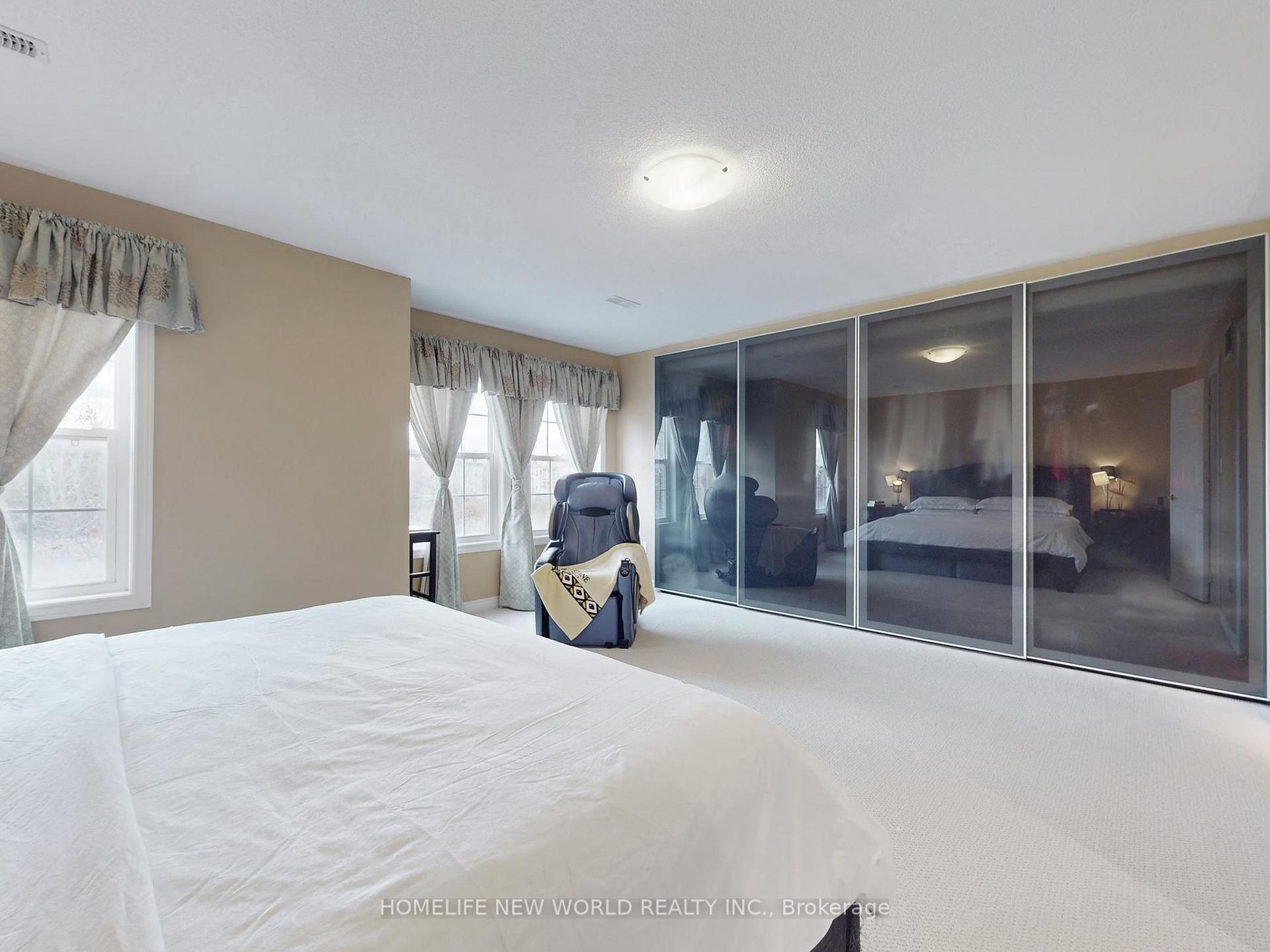 Photo 21 of 118 Betty Roman Boulevard, Markham, Cathedraltown — HOMEH