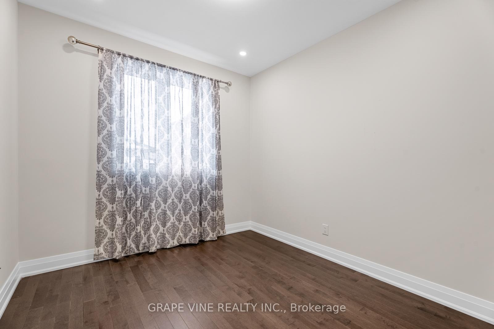 Photo 8 of 61 Adrift Street, Ottawa, Mahogany Community — HOMEH