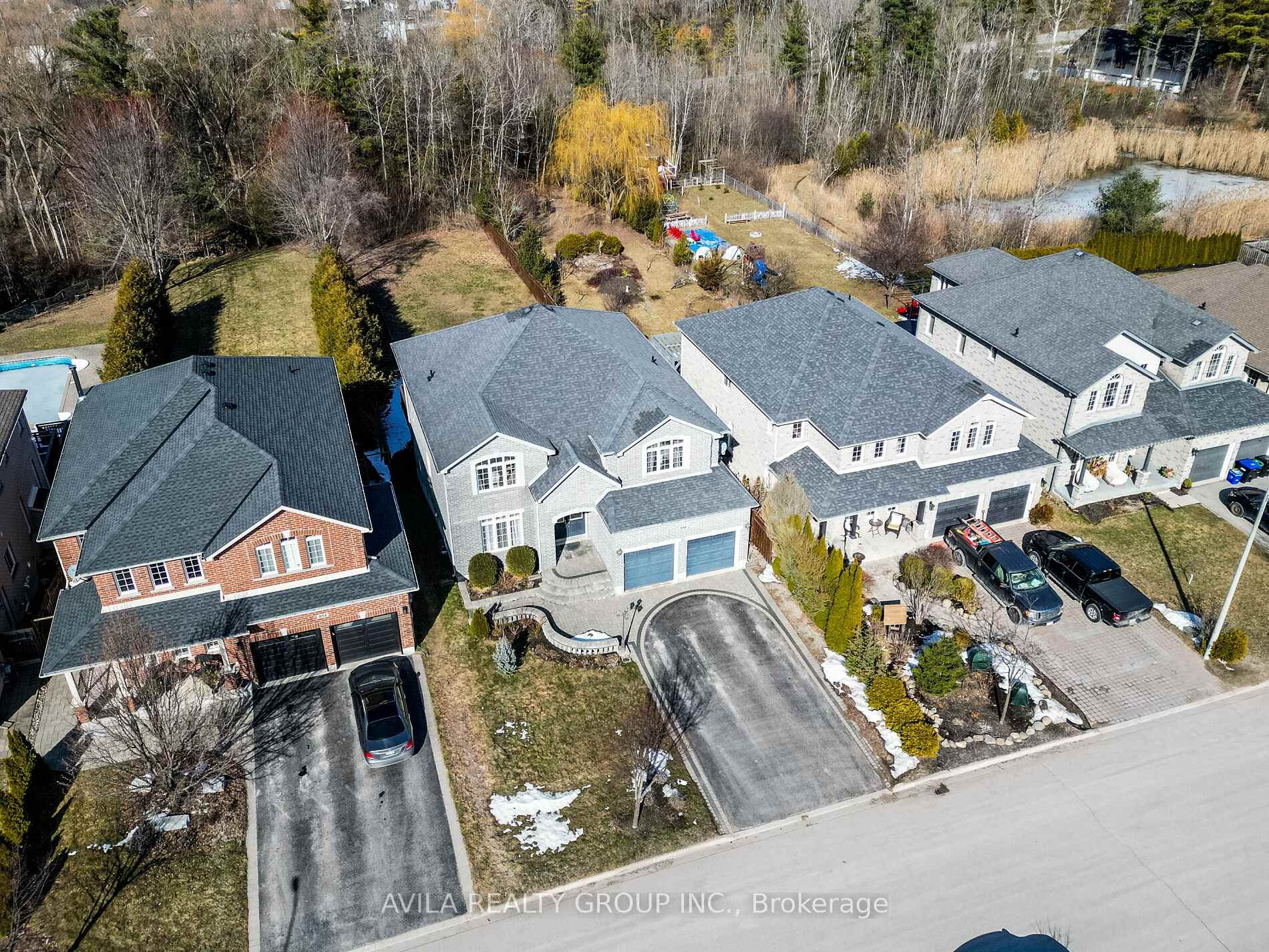 Photo 4 of 950 Booth Avenue, Innisfil, Alcona — HOMEH