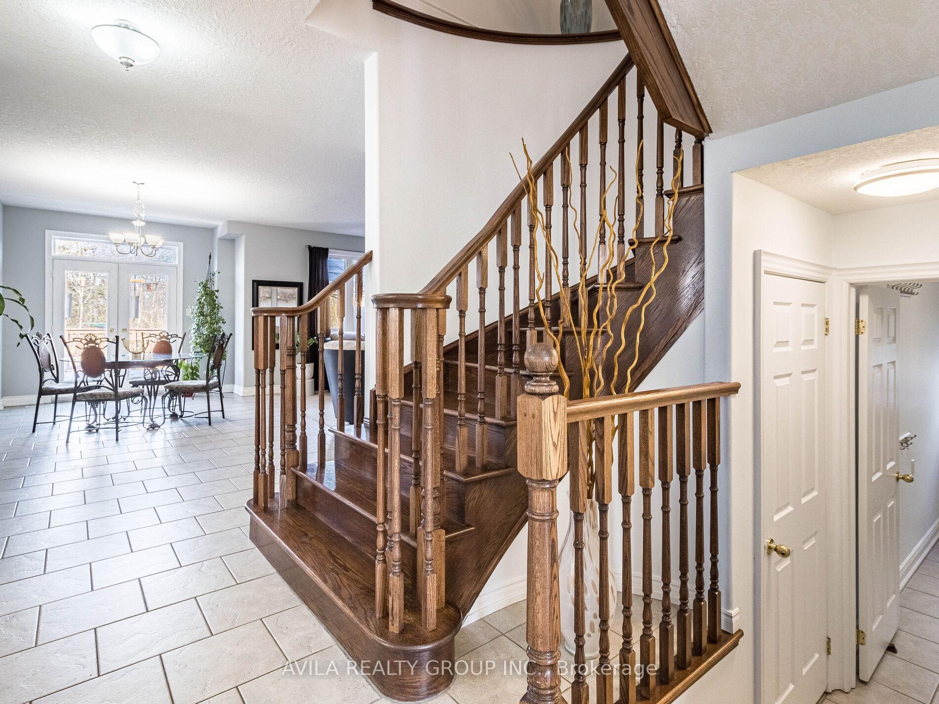 Photo 9 of 950 Booth Avenue, Innisfil, Alcona — HOMEH