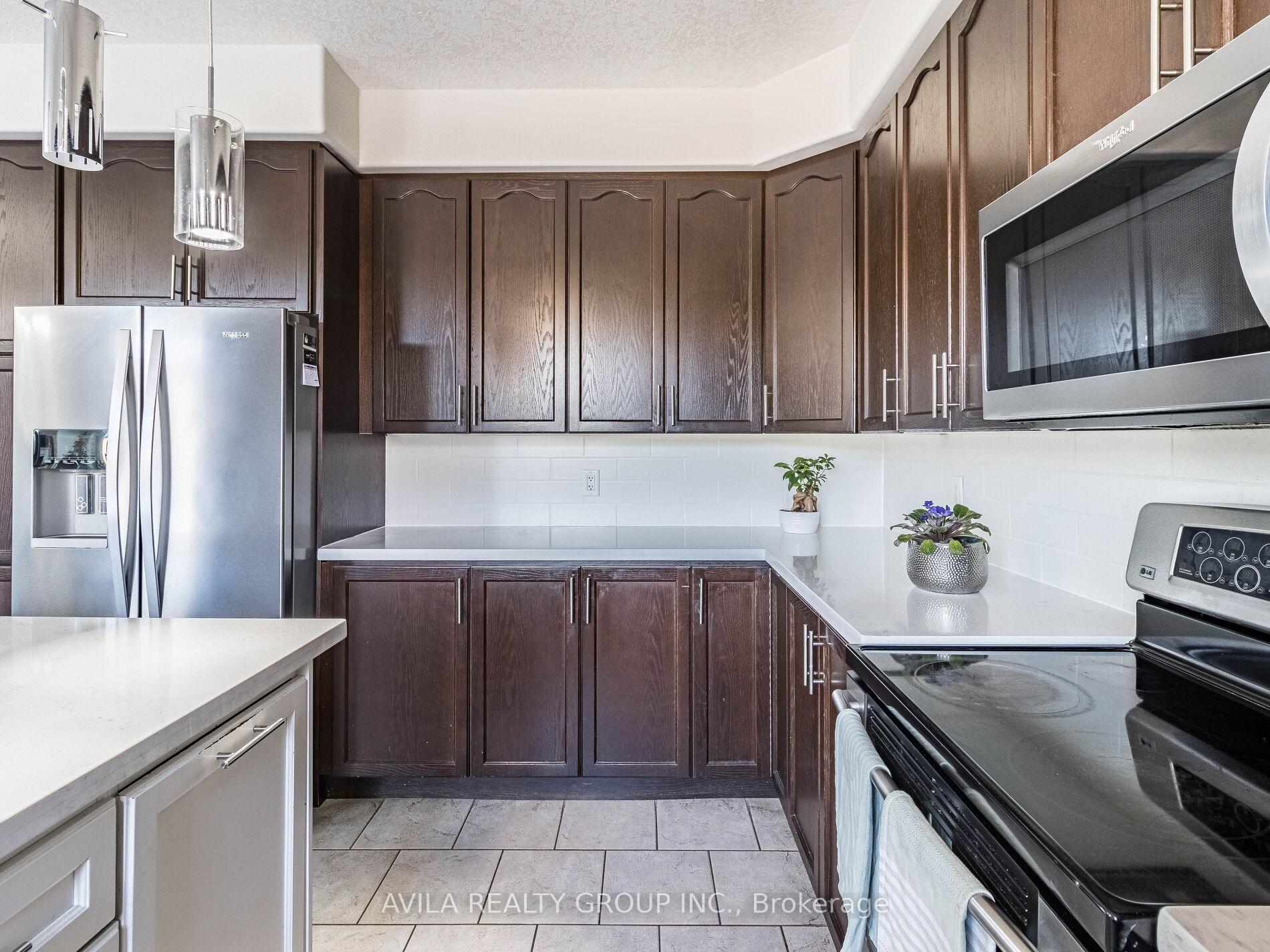 Photo 25 of 950 Booth Avenue, Innisfil, Alcona — HOMEH