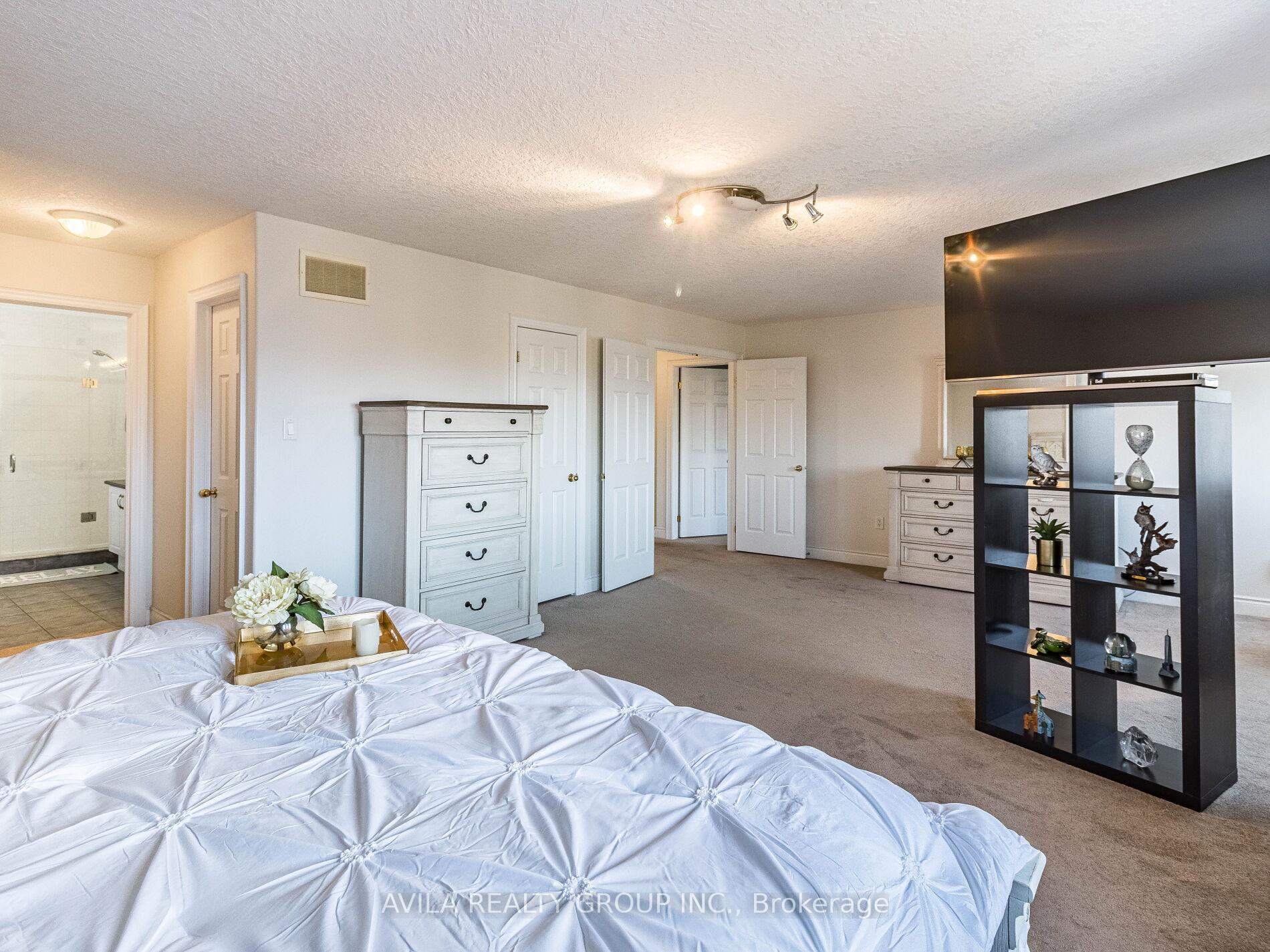 Photo 38 of 950 Booth Avenue, Innisfil, Alcona — HOMEH