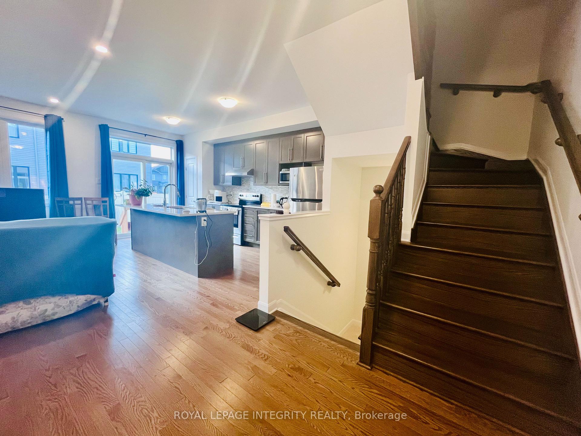 Photo 11 of 237 Calvington Avenue, Ottawa, Kanata - Kanata Lakes/Heritage Hills — HOMEH