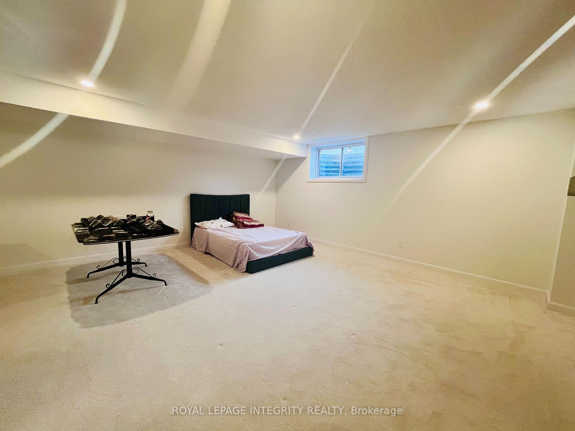 Photo 20 of 237 Calvington Avenue, Ottawa, Kanata - Kanata Lakes/Heritage Hills — HOMEH