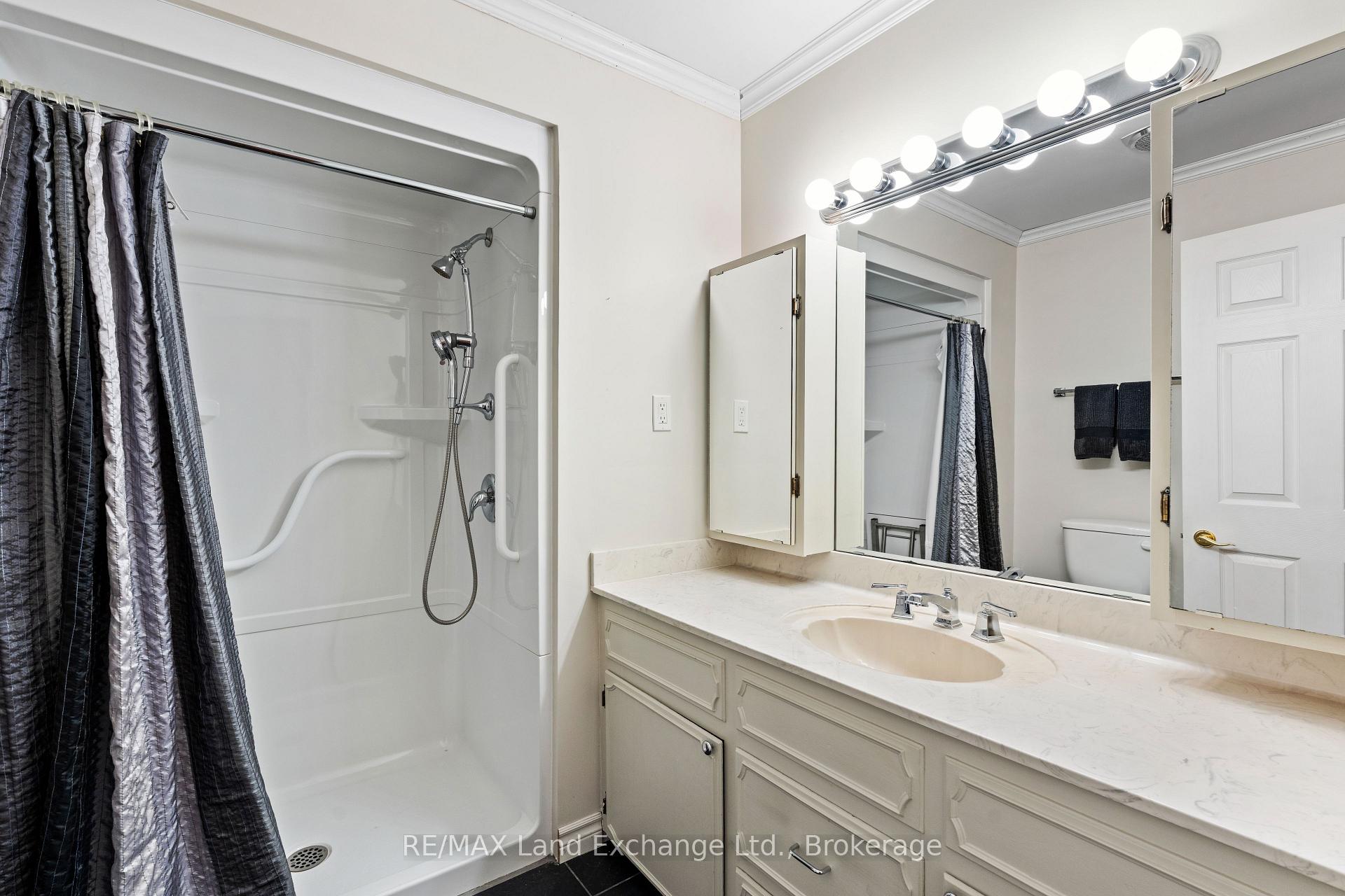 Photo 31 of 426 Wall Street, Kincardine — HOMEH