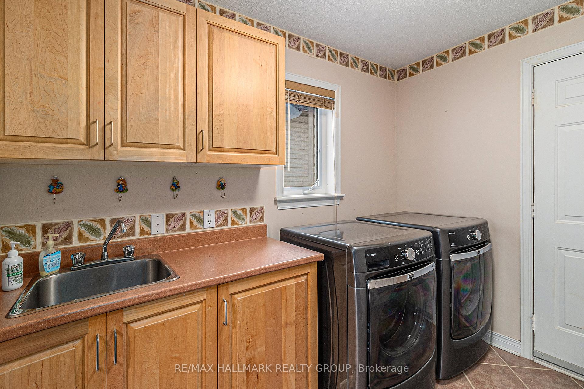 Photo 16 of 163 Yoho Drive, Ottawa, Kanata - Bridlewood — HOMEH