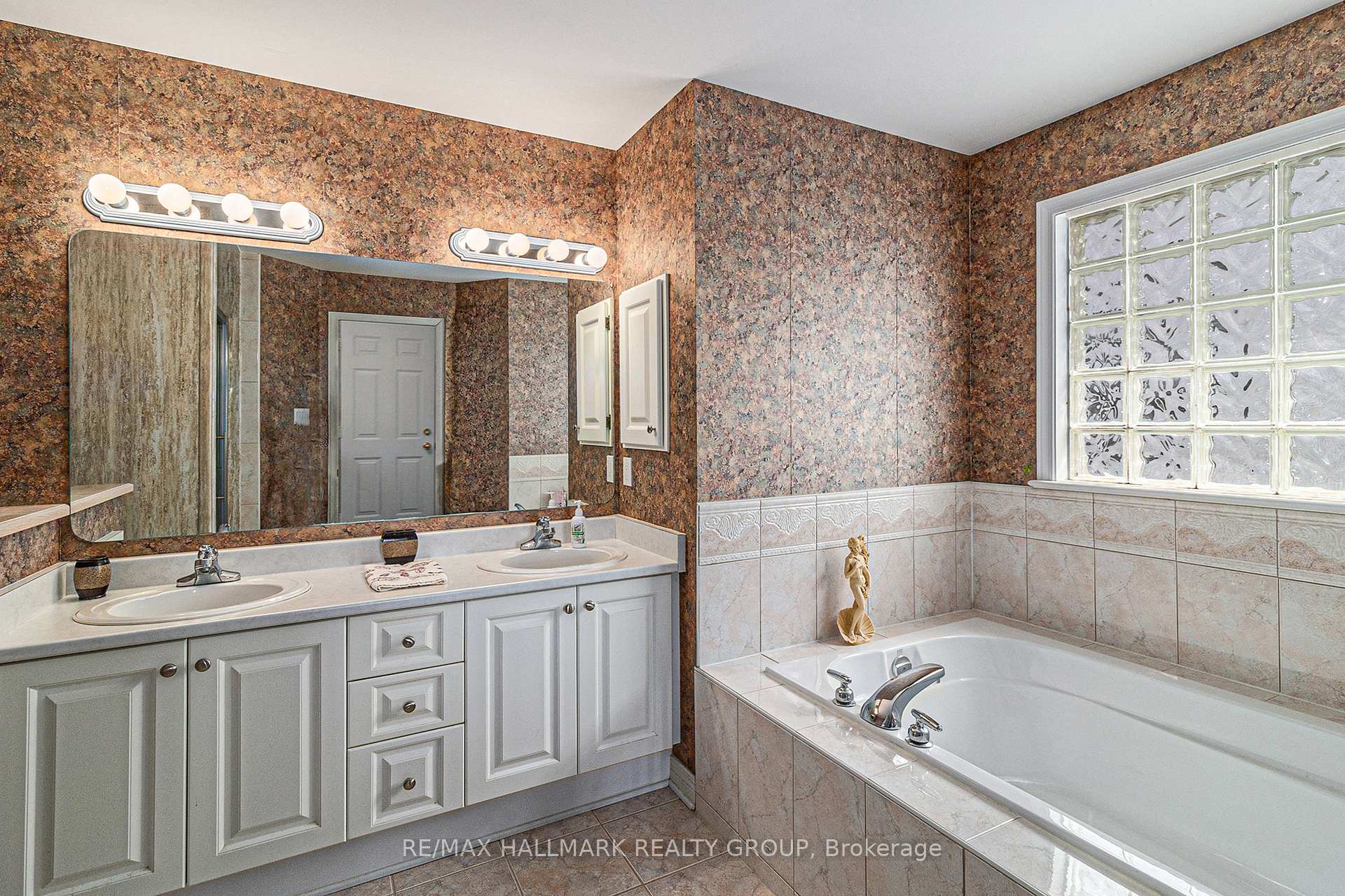 Photo 22 of 163 Yoho Drive, Ottawa, Kanata - Bridlewood — HOMEH