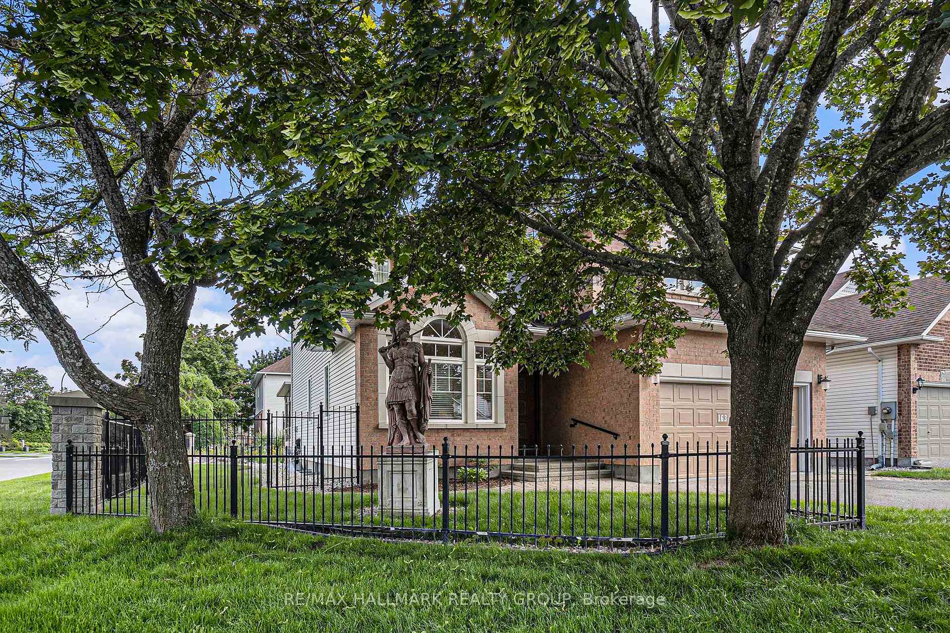 Photo 35 of 163 Yoho Drive, Ottawa, Kanata - Bridlewood — HOMEH