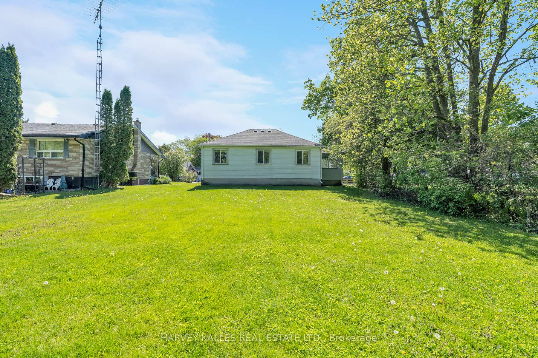 Photo 36 of 900 Goldie Street, Innisfil, Rural Innisfil — HOMEH