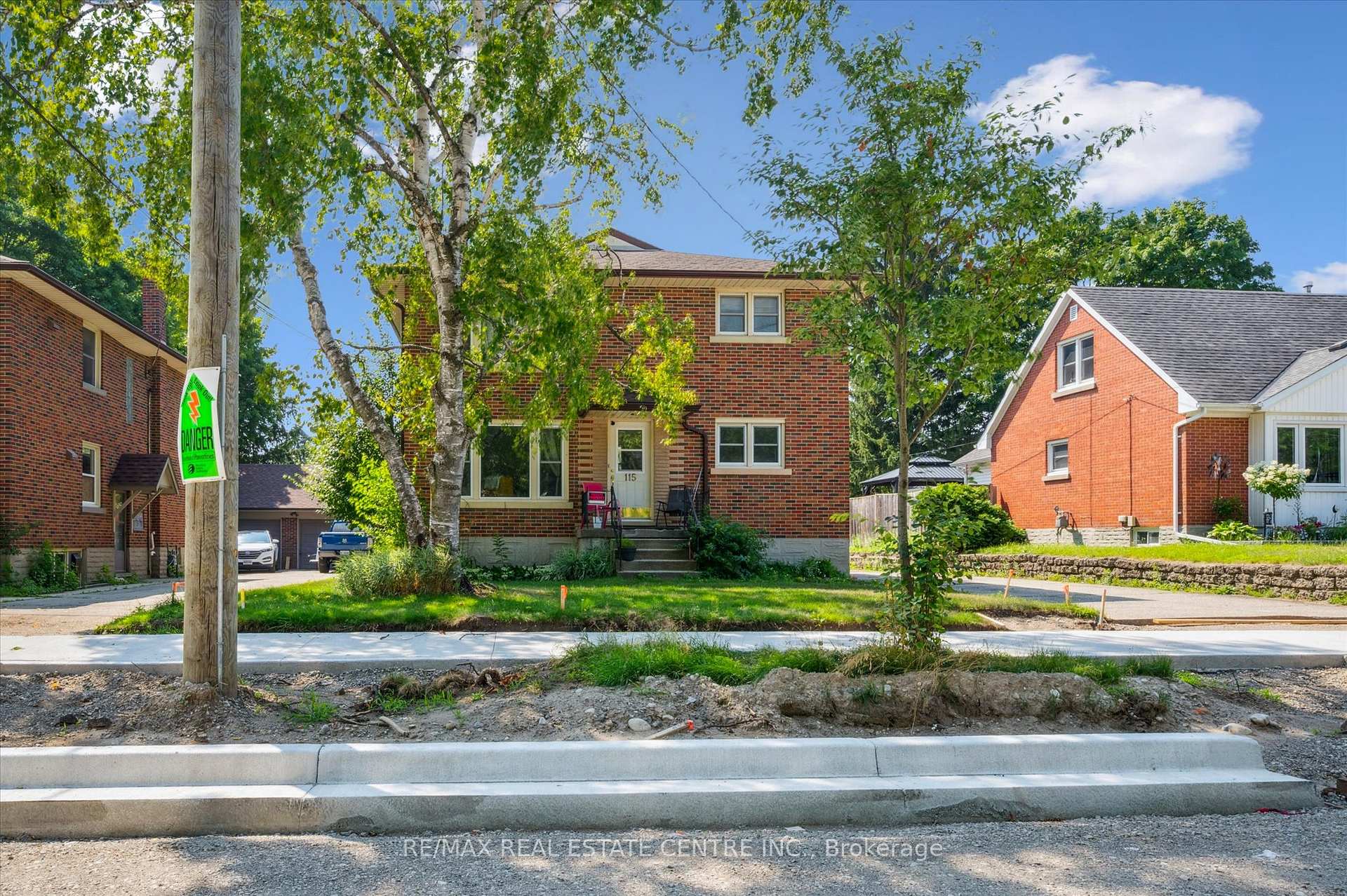 Photo 1 of Unit 2, 115 Marlborough Avenue, Kitchener — HOMEH