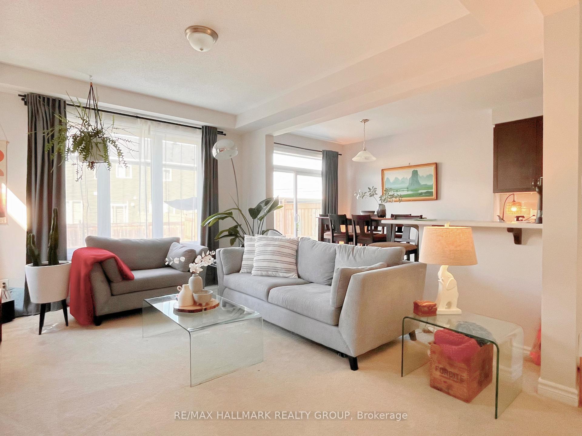 Photo 4 of 153 Pictou Crescent, Ottawa, Kanata - Emerald Meadows/Trailwest — HOMEH
